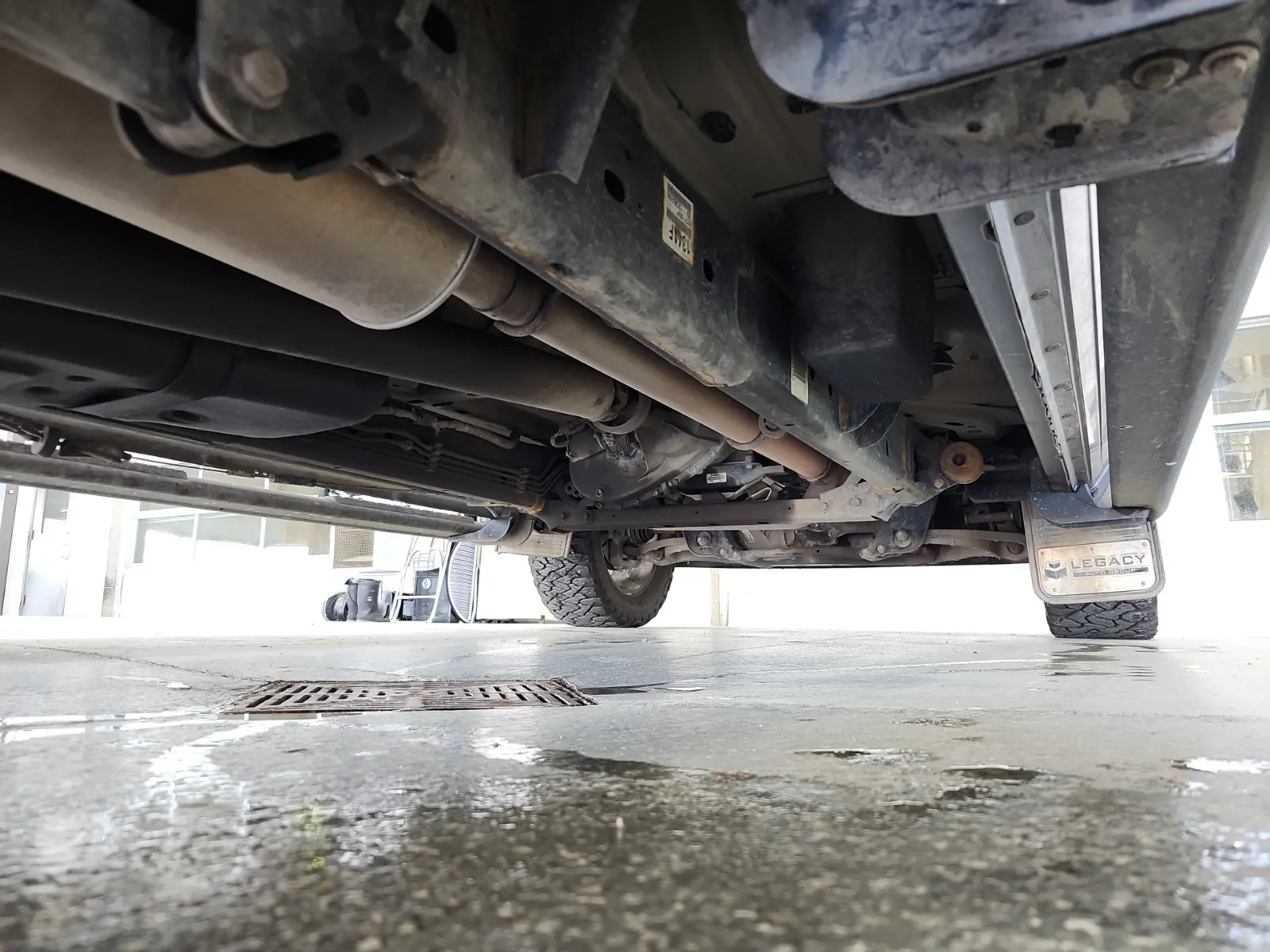 Undercarriage - Passenger Photo