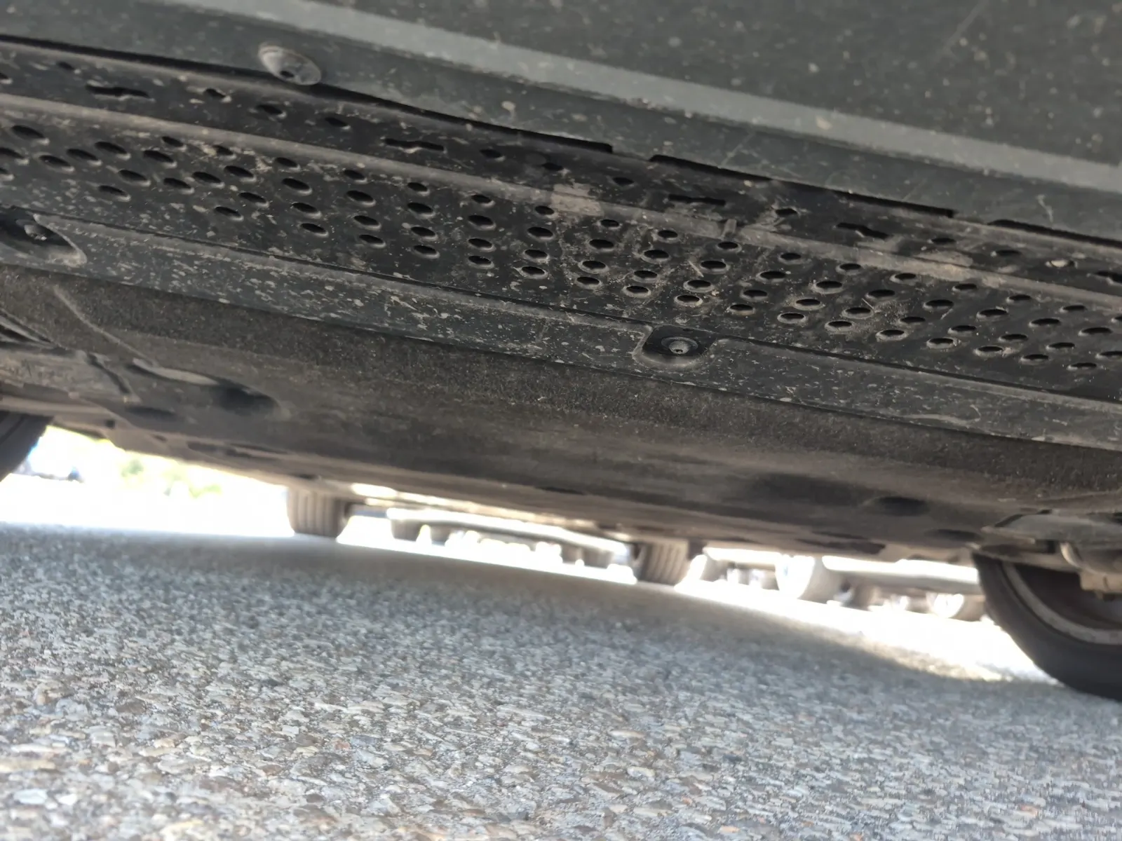 Undercarriage - Front Photo