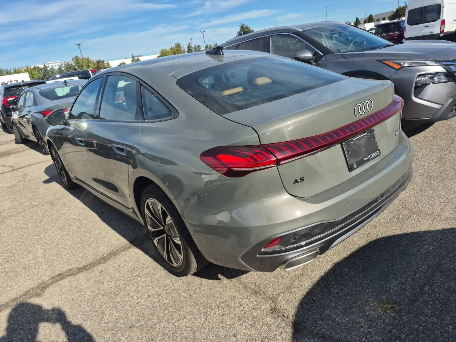 Driver Rear 3/4 Photo