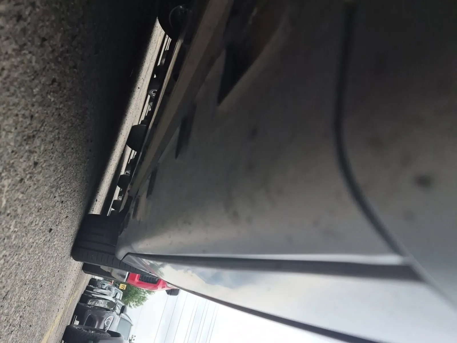 Undercarriage - Driver Photo