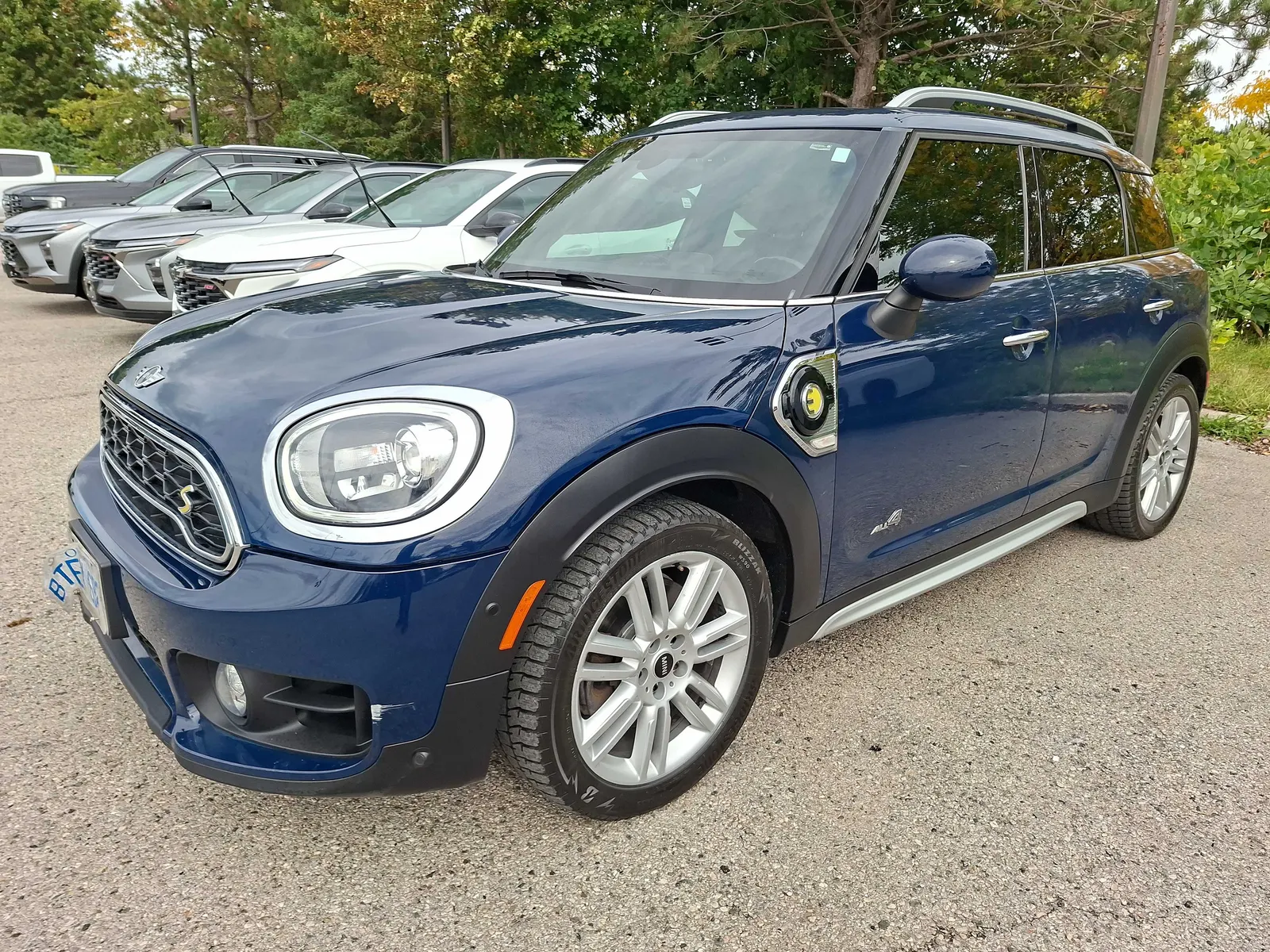 3/4 Front (Main image)