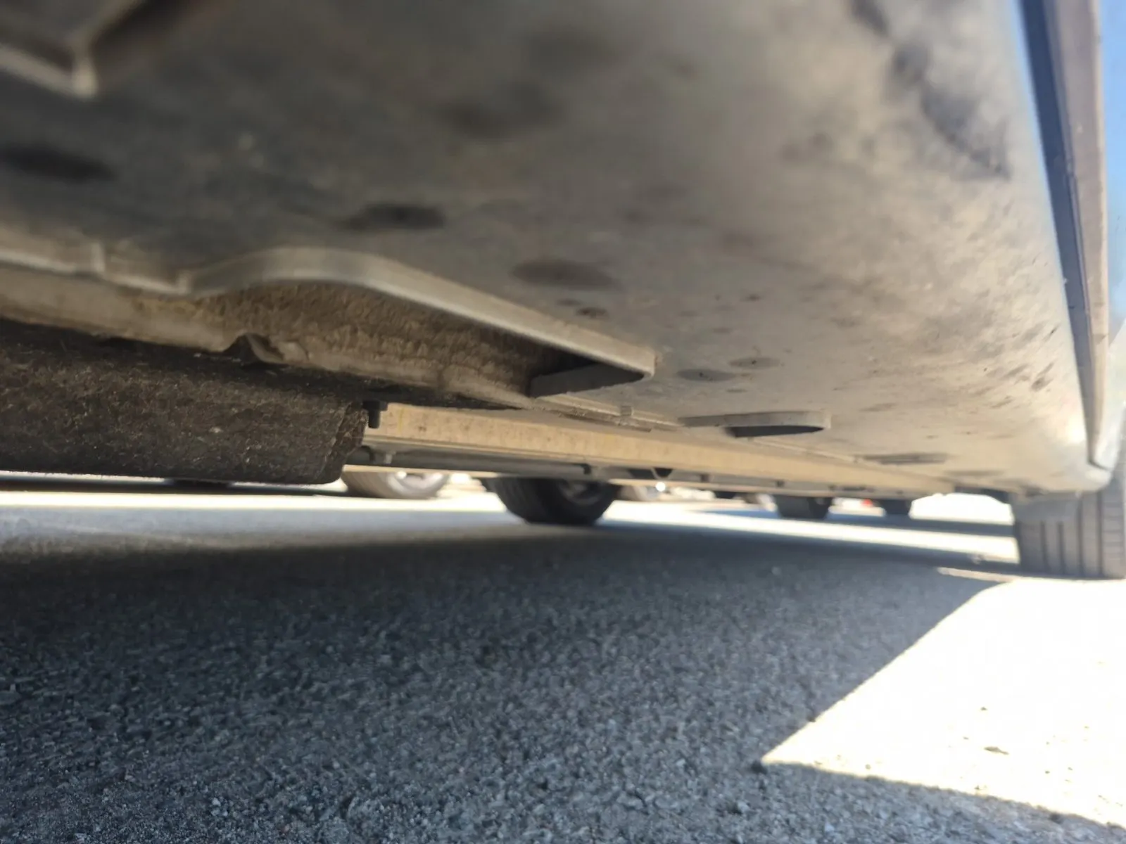Undercarriage - Driver Photo