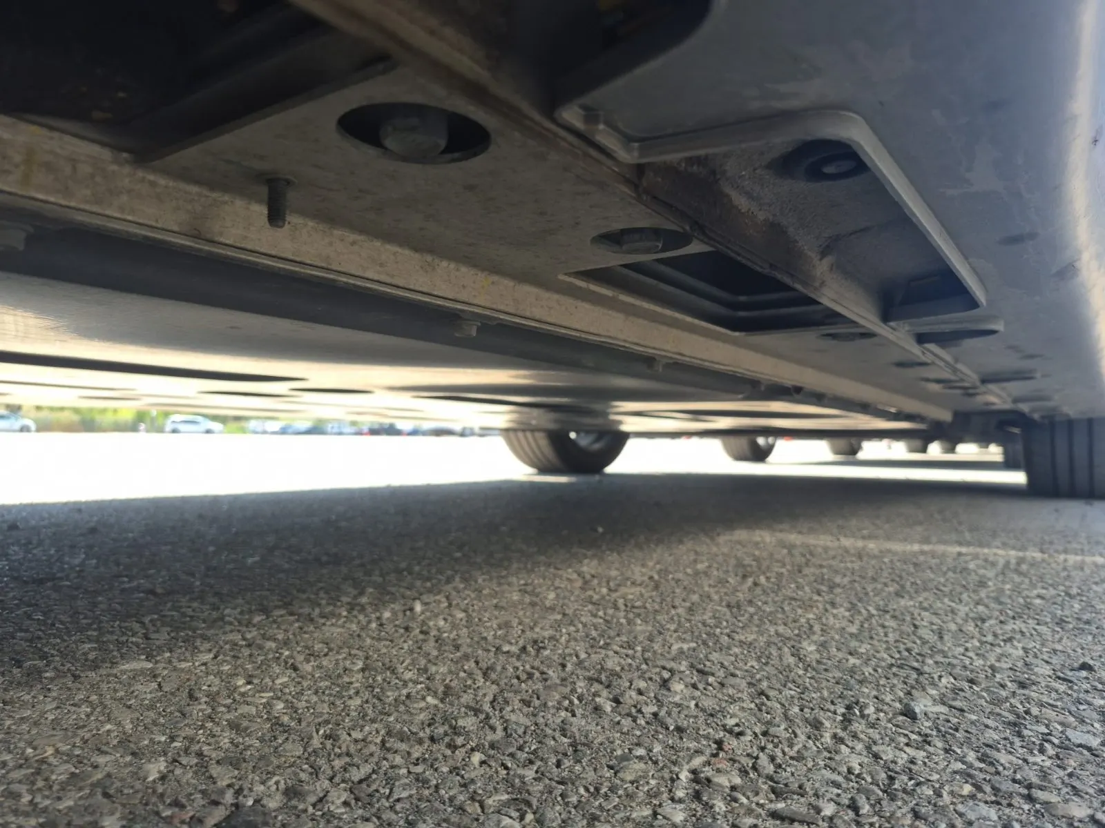 Undercarriage - Passenger Photo