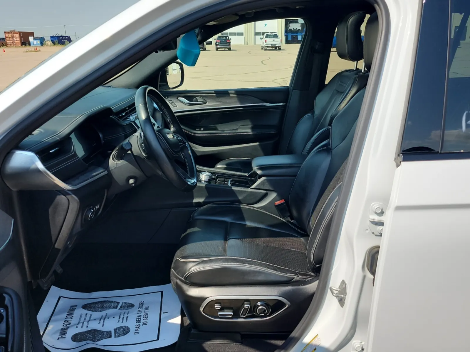 Front Interior Photo
