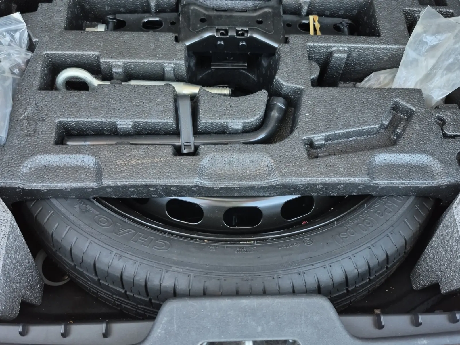 Spare Tire & Wheel Photo
