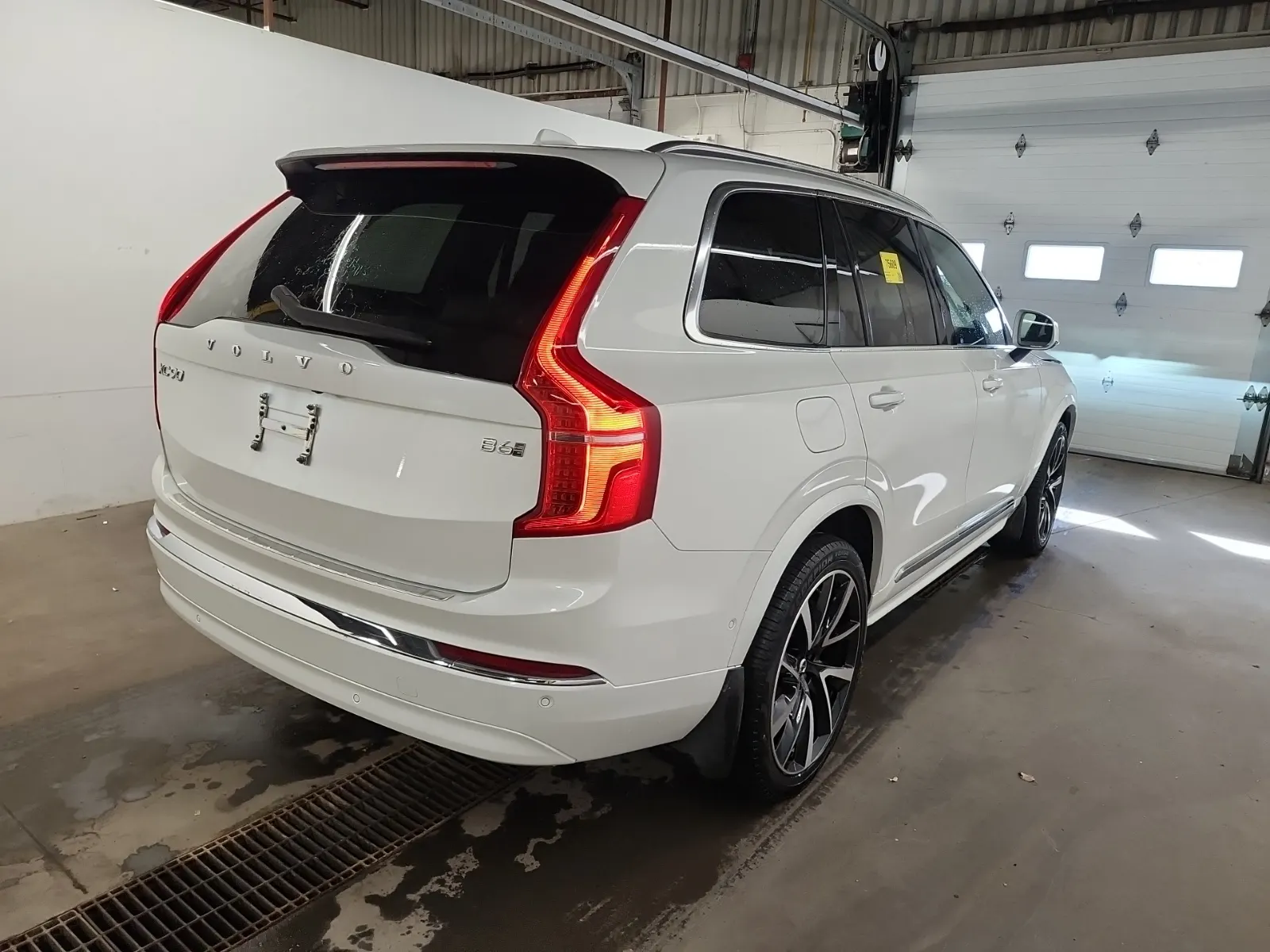 Passenger Rear 3/4 Photo