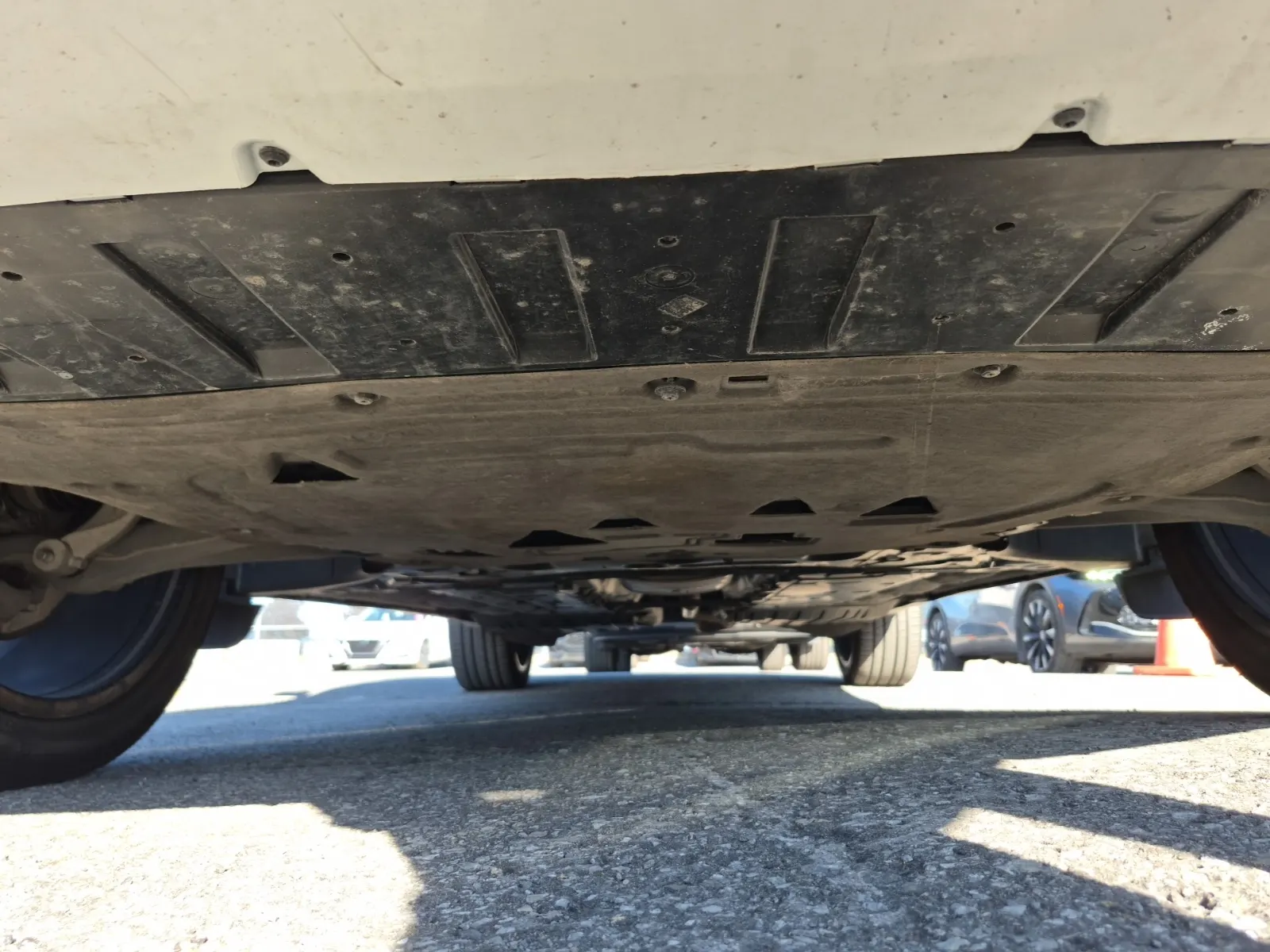 Undercarriage - Front Photo