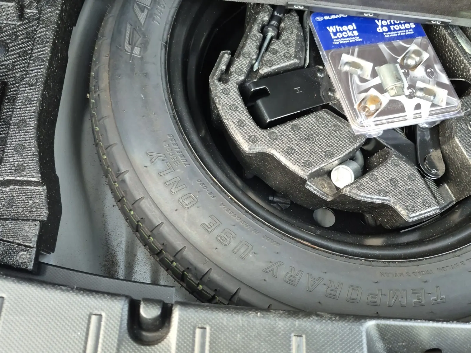 Spare Tire & Wheel Photo