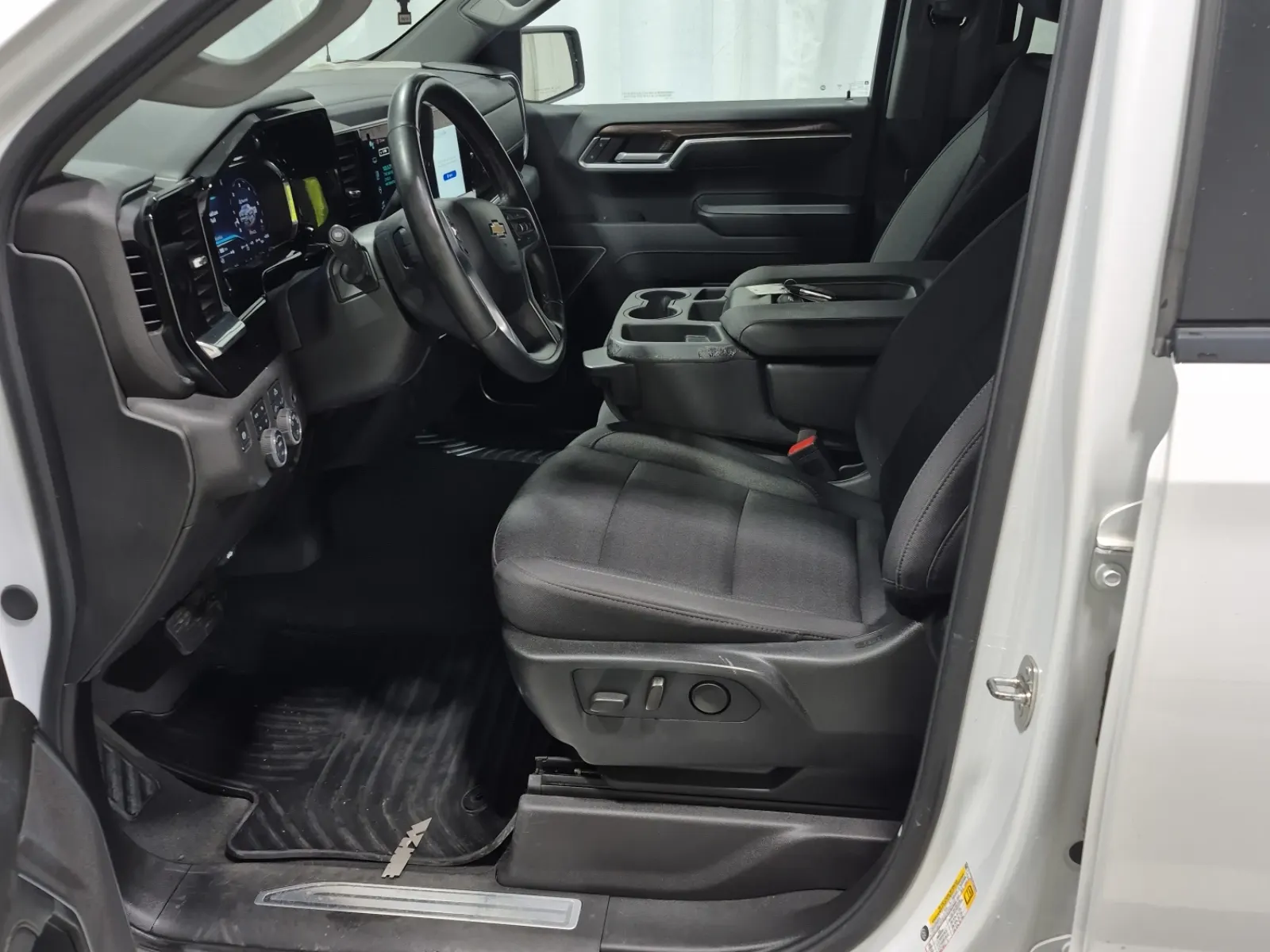 Front Interior Photo
