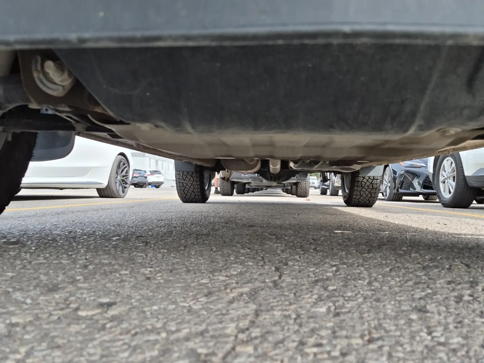 Undercarriage - Front Photo