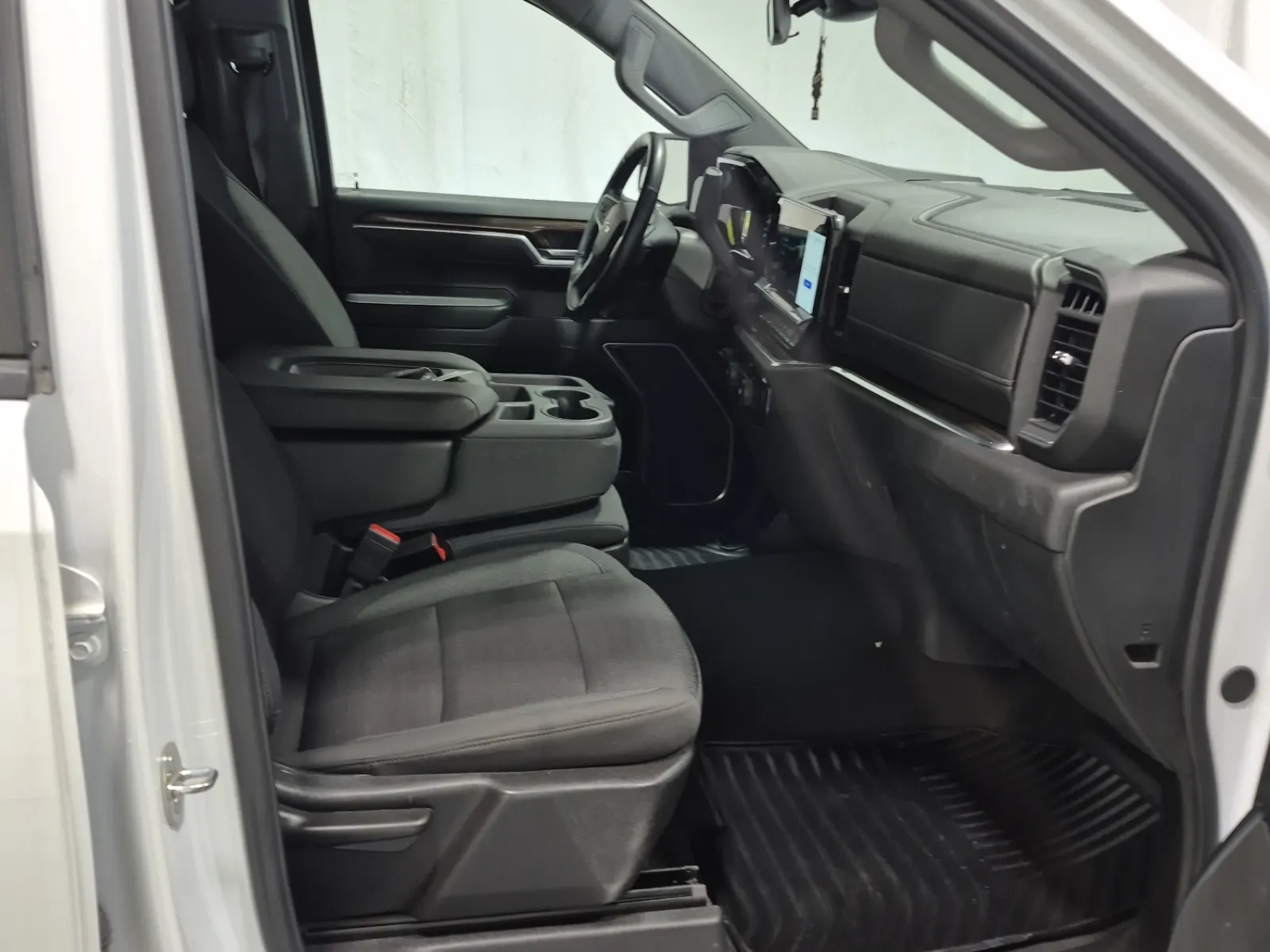 Right Side Interior Photo