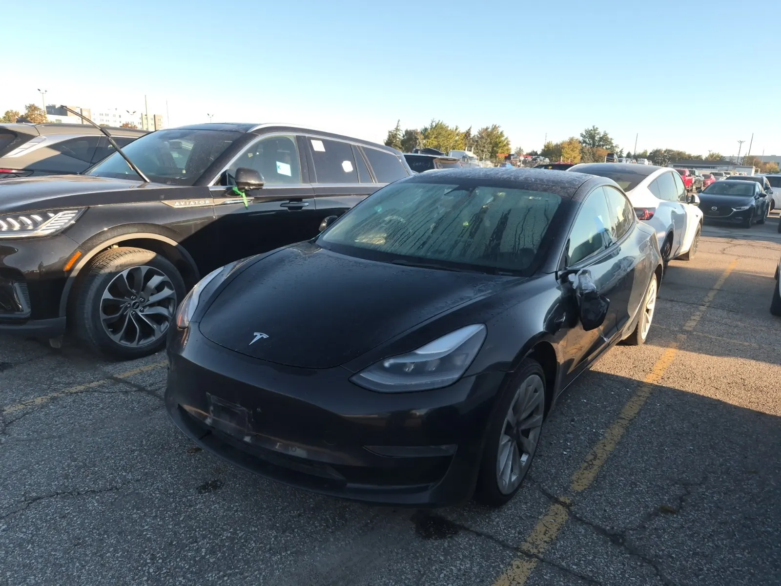 Front driver 3/4 photo