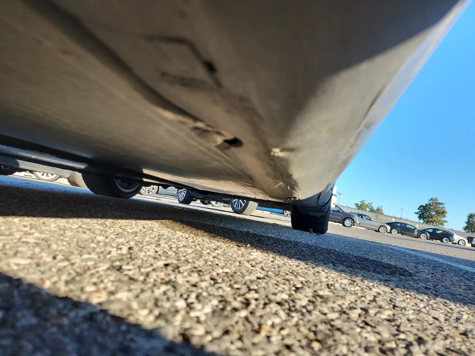 Undercarriage - Passenger Photo