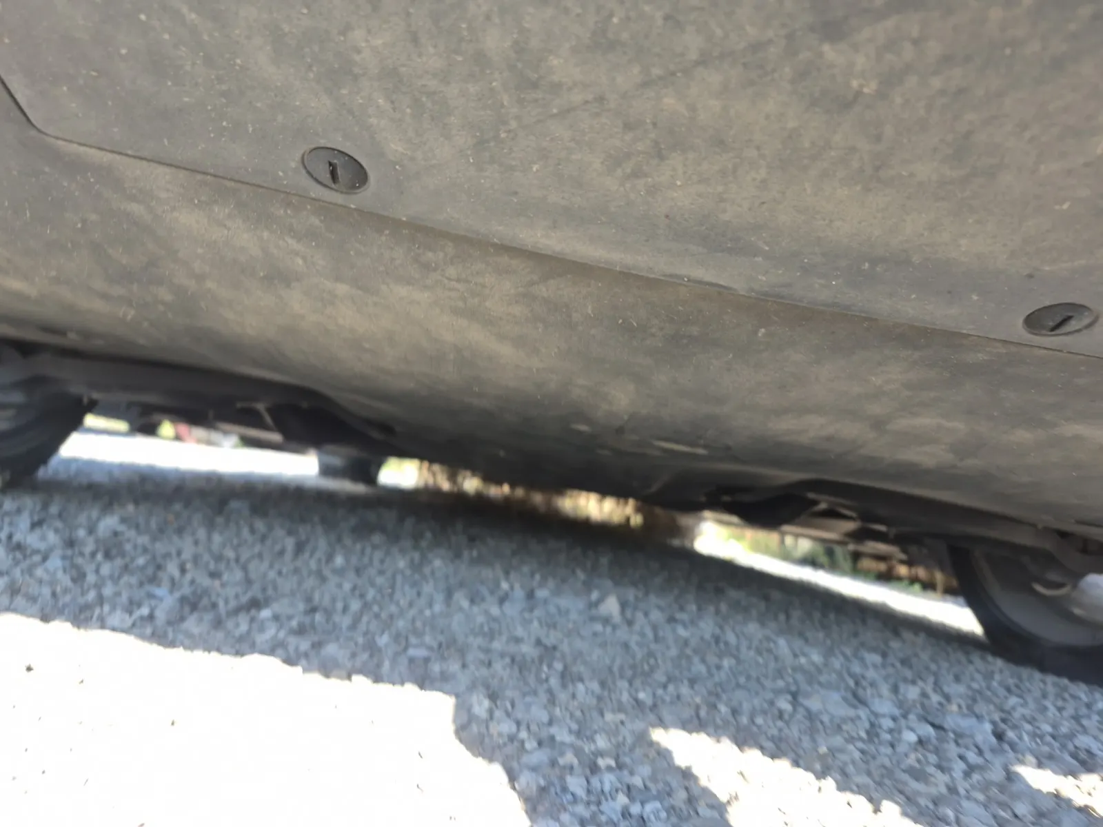 Undercarriage - Rear Photo