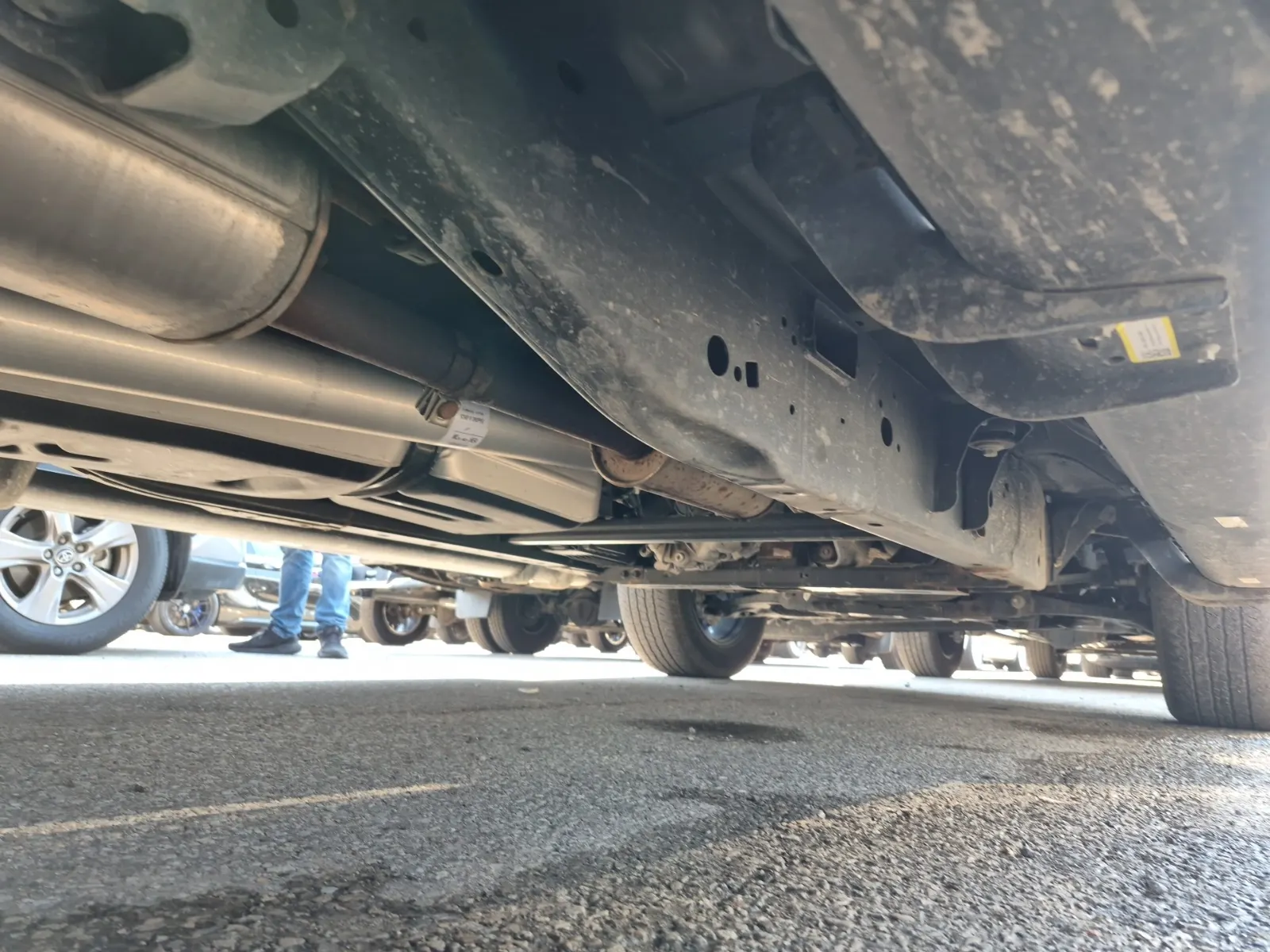 Undercarriage - Passenger Photo