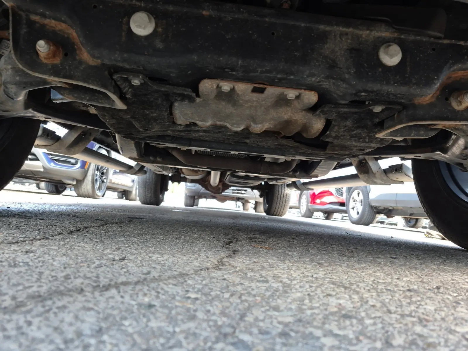Undercarriage - Front Photo