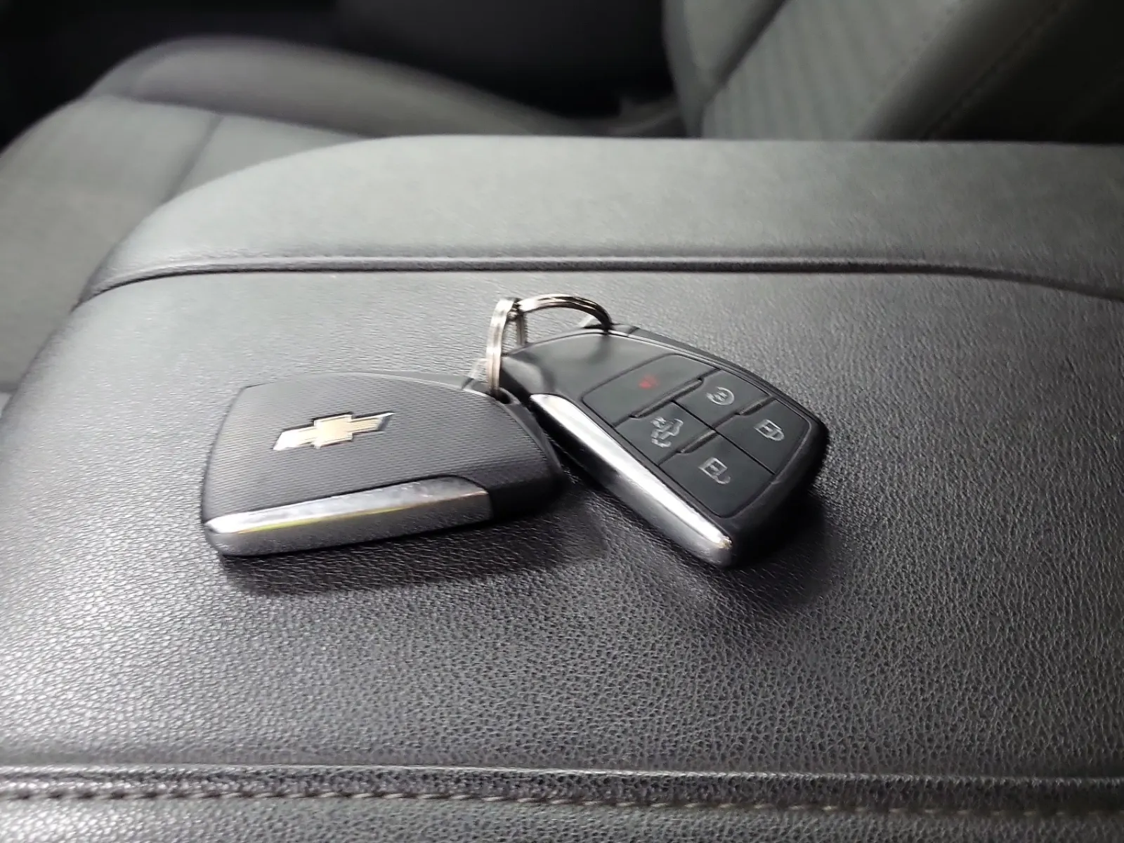 Keys/Fobs/Manual Photo