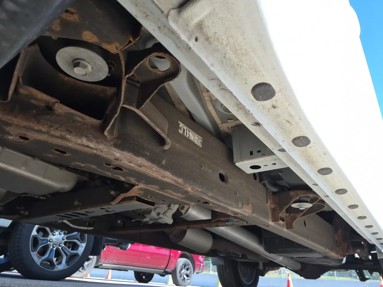 Undercarriage - Driver Photo