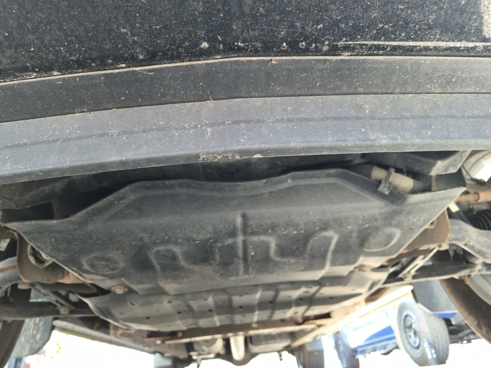 Undercarriage - Front Photo