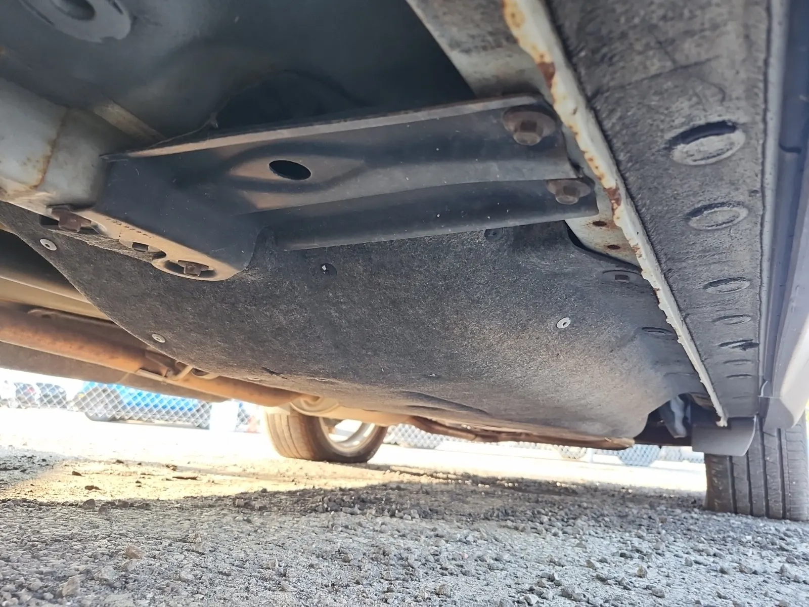 Undercarriage - Driver Photo