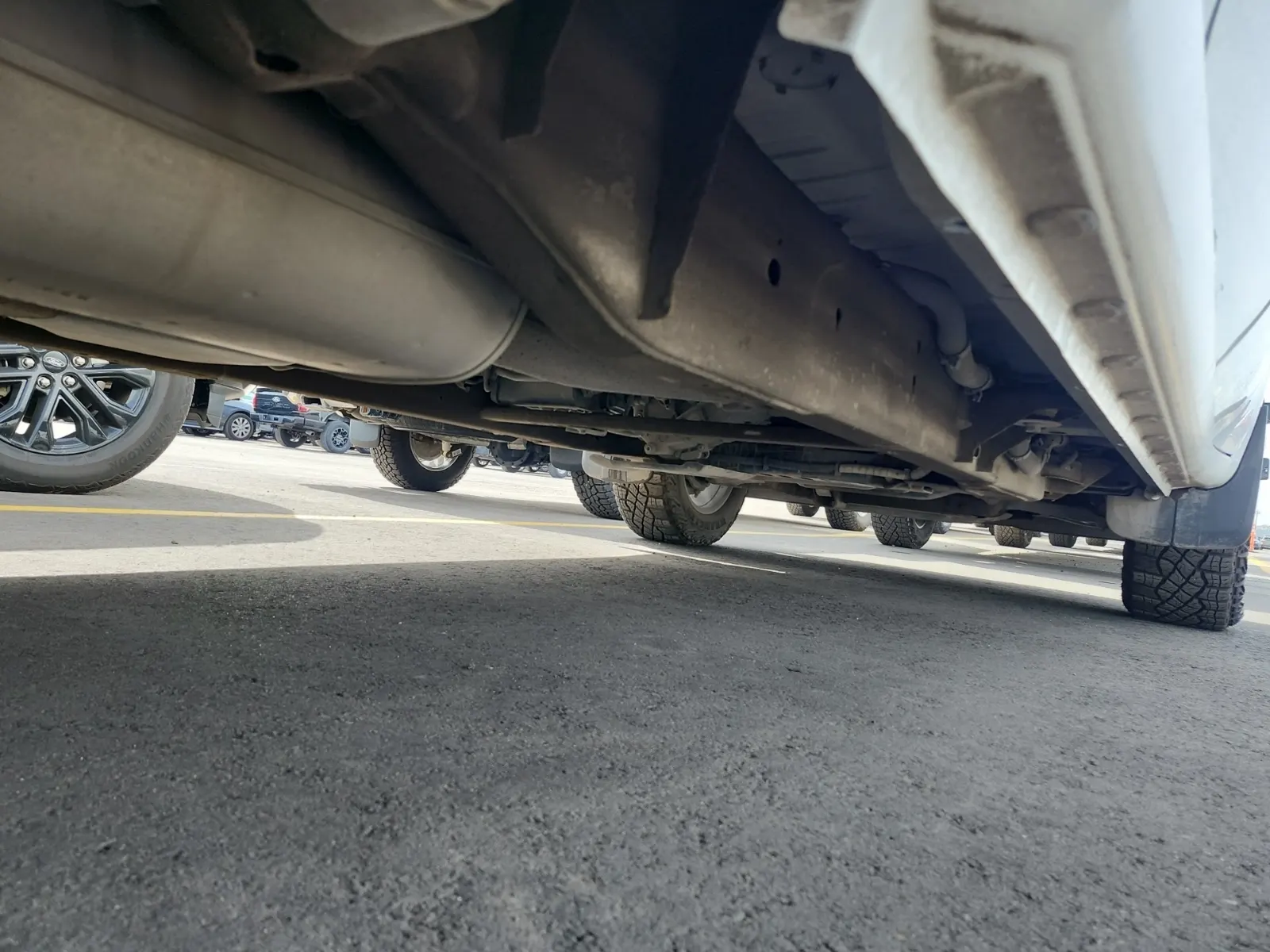 Undercarriage - Passenger Photo