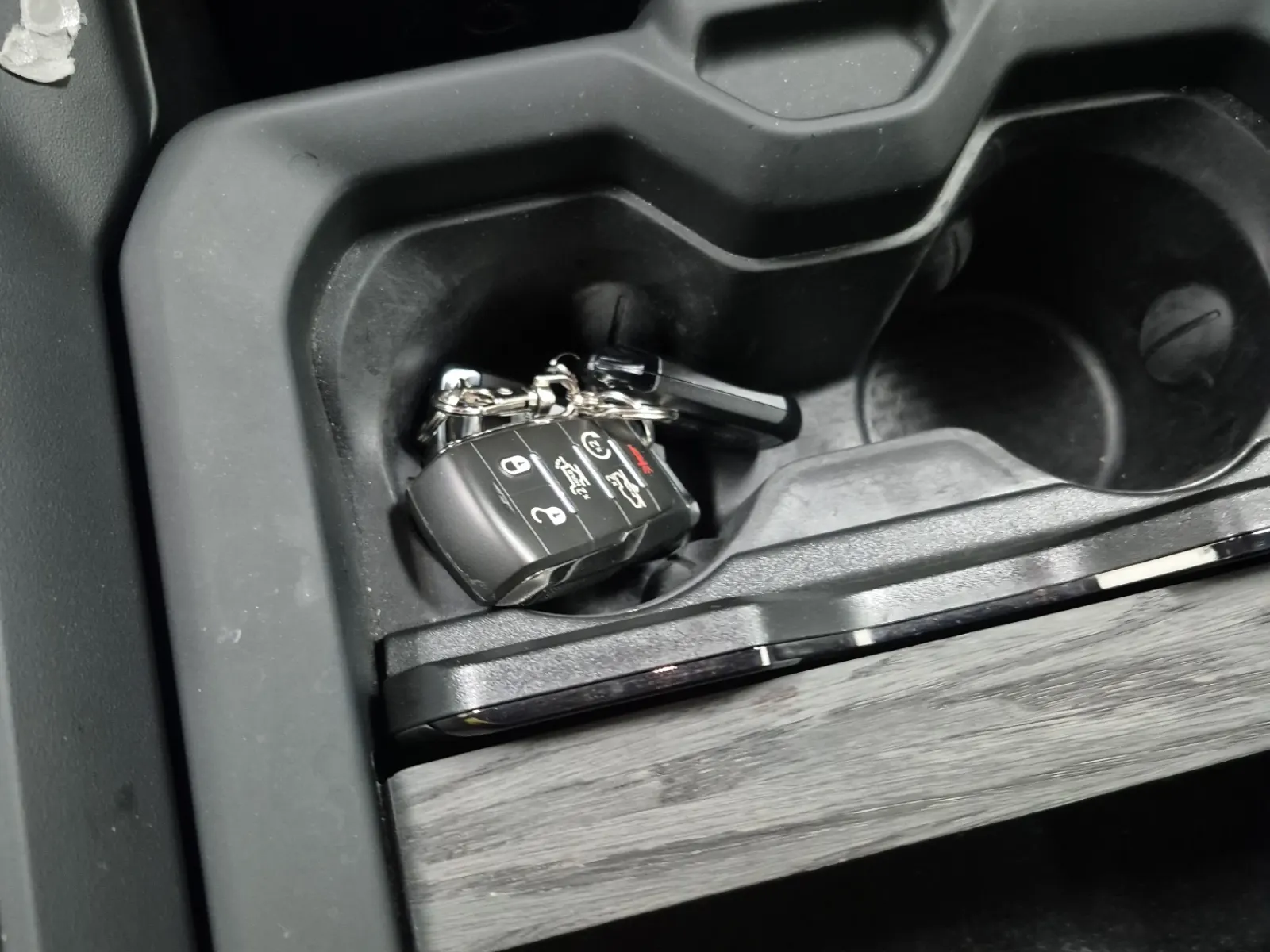 Keys/Fobs/Manual Photo