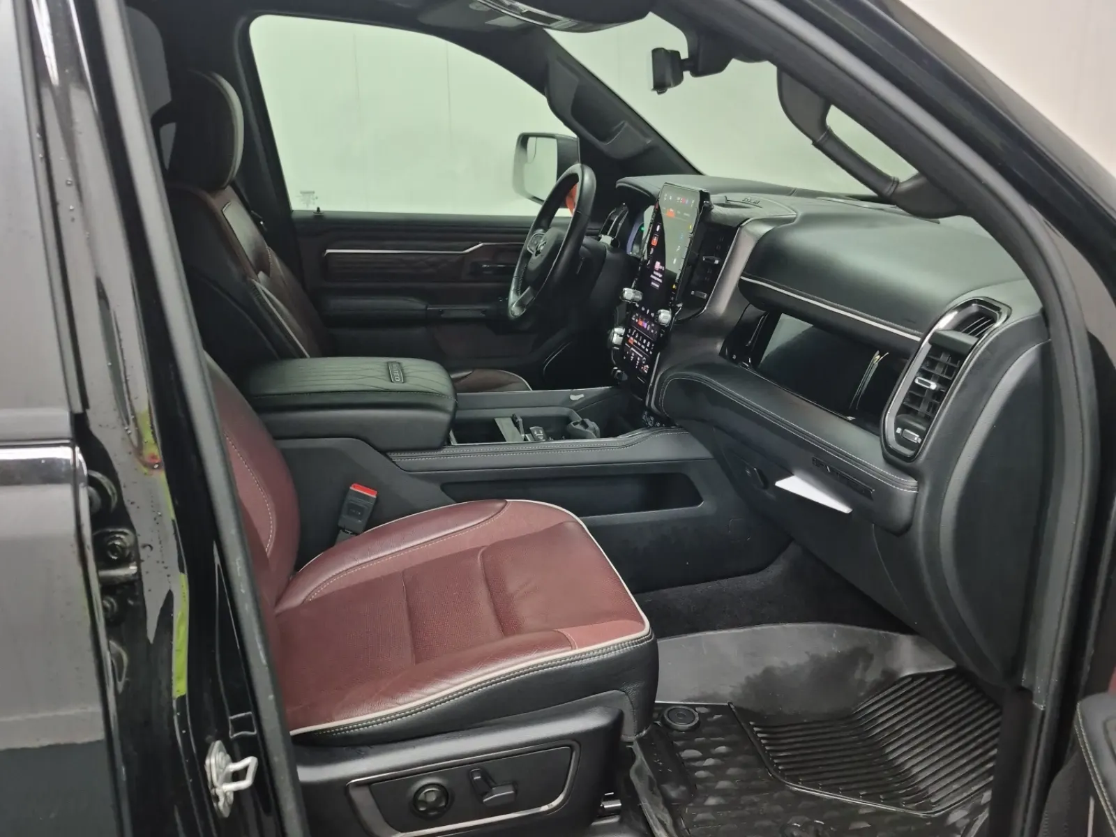 Right Side Interior Photo