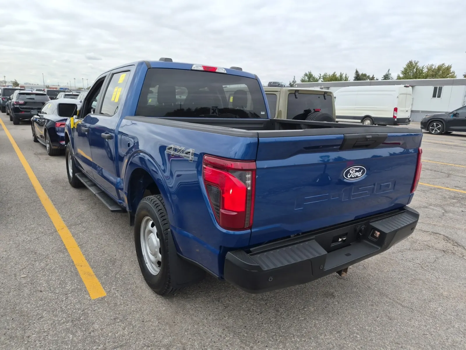 Driver Rear 3/4 Photo