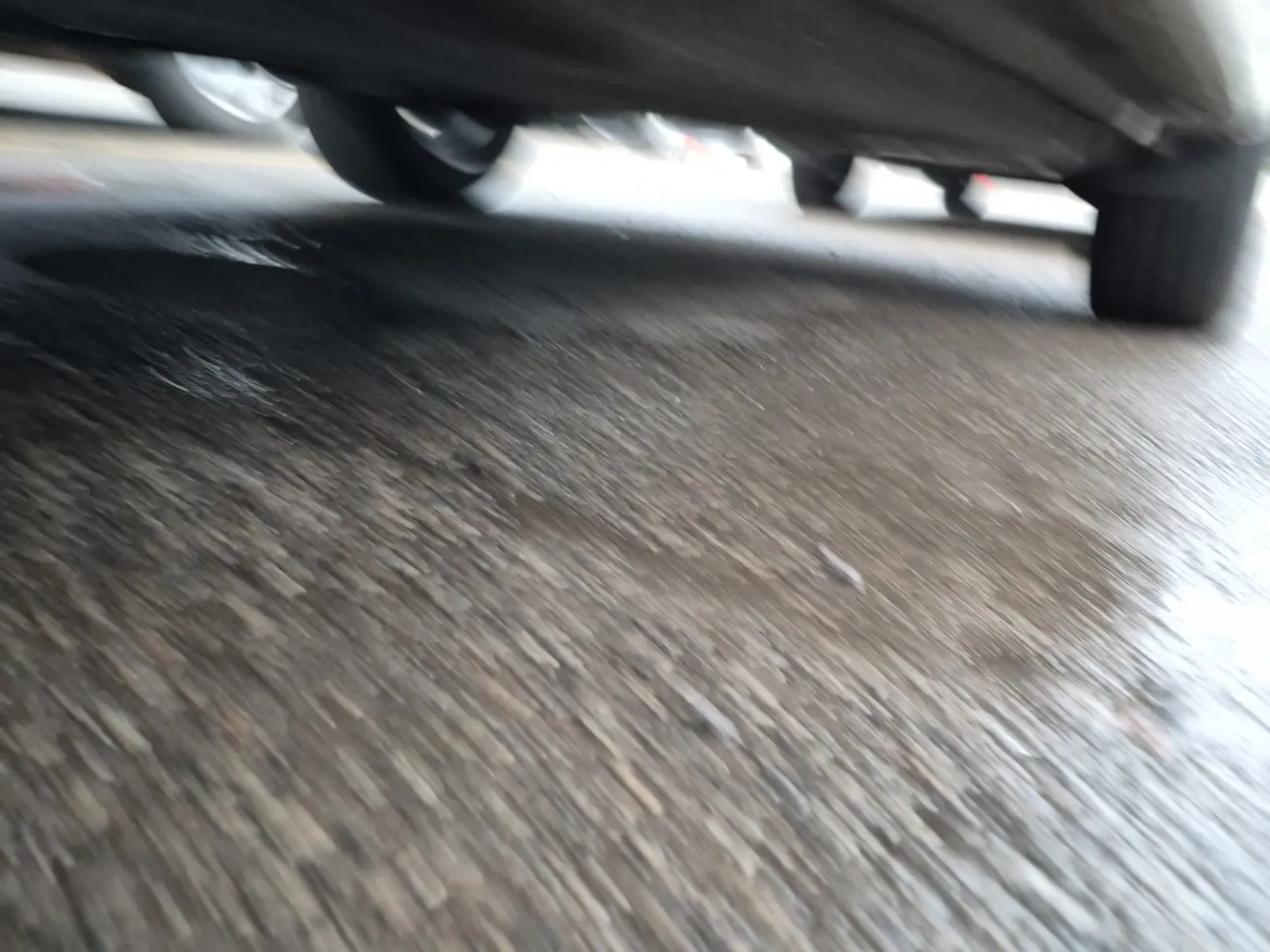Undercarriage - Driver Photo