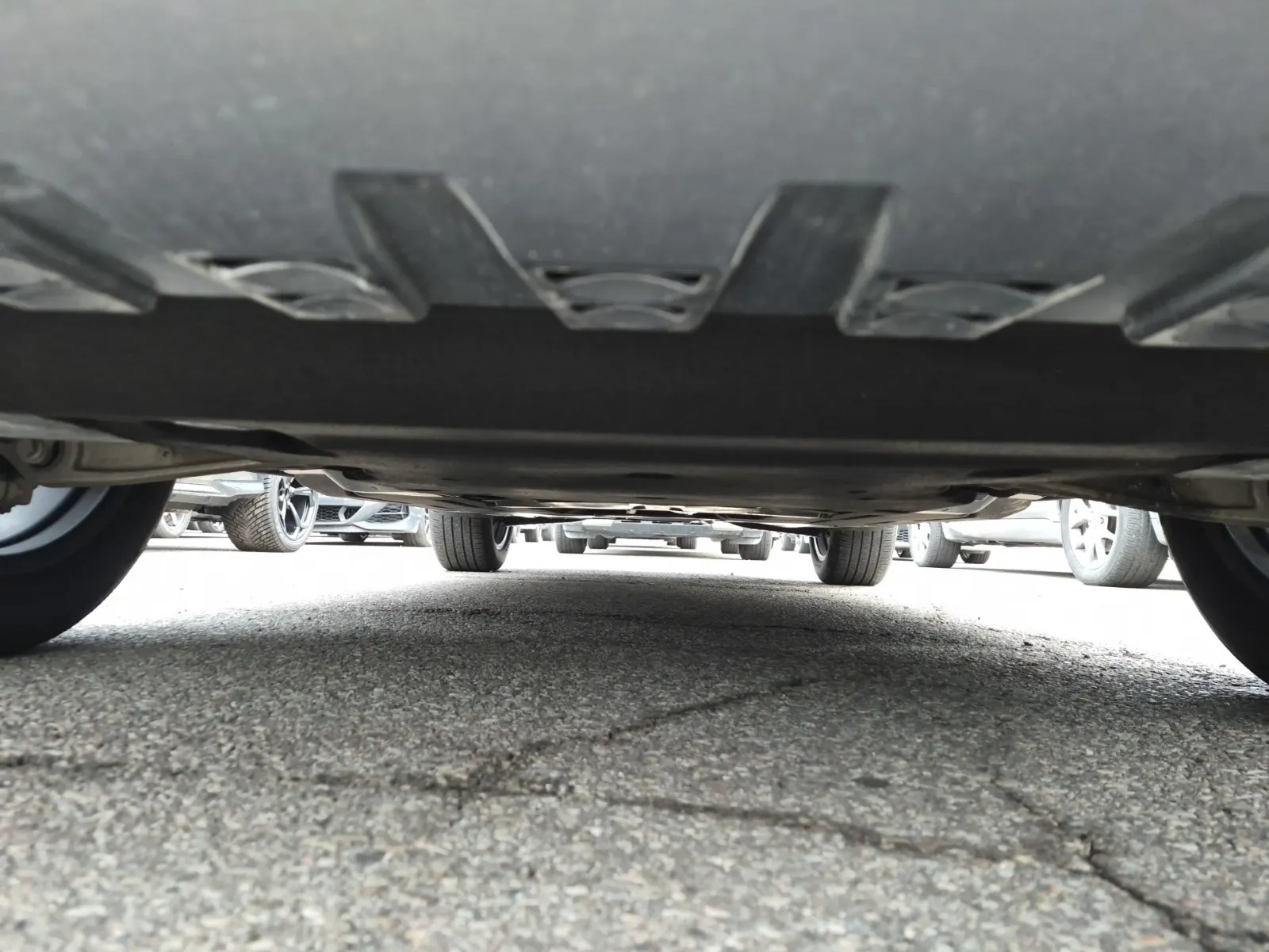 Undercarriage - Front Photo