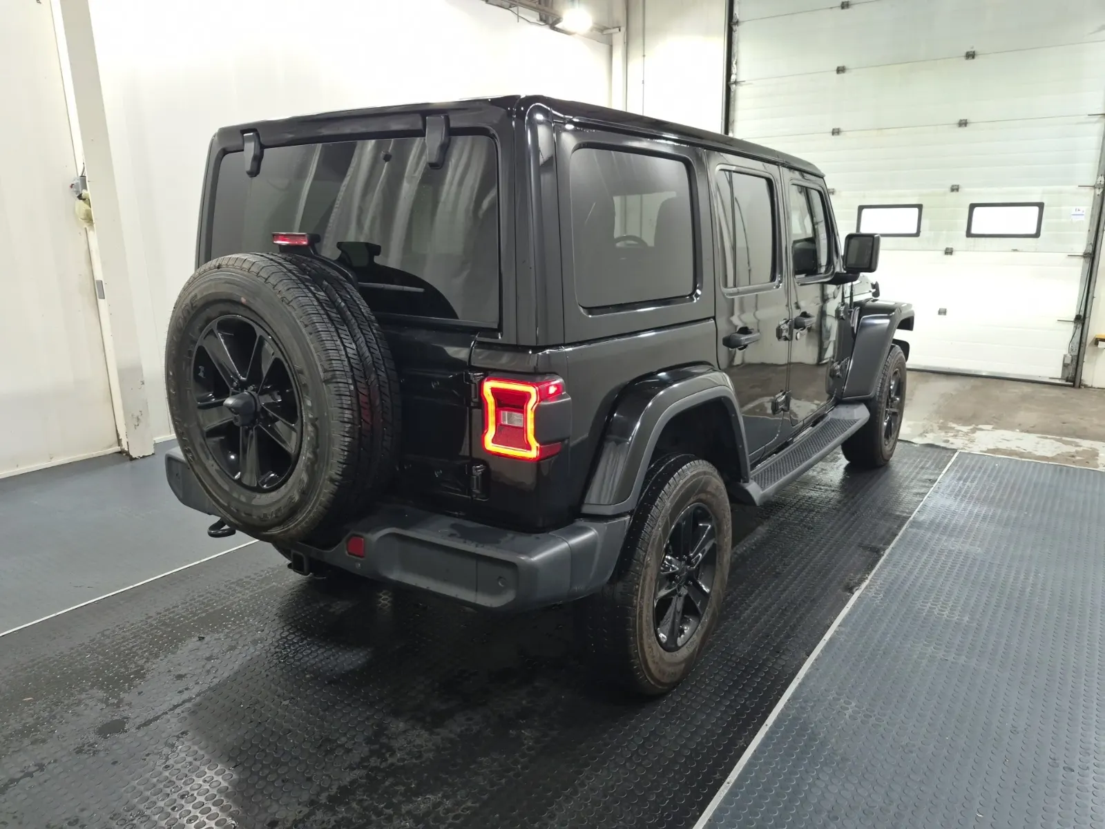 Passenger Rear 3/4 Photo