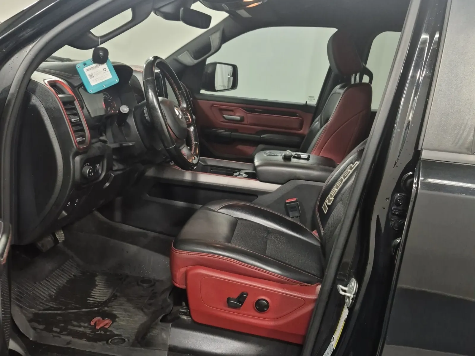 Front Interior Photo