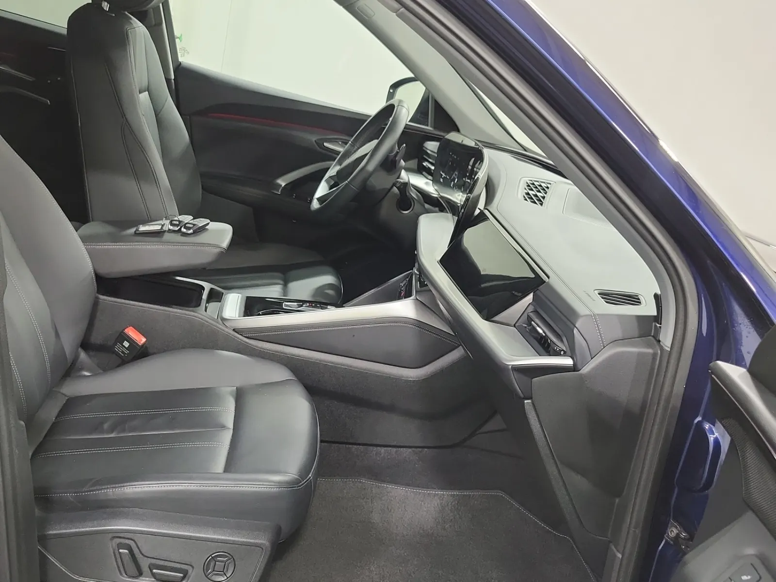 Right Side Interior Photo