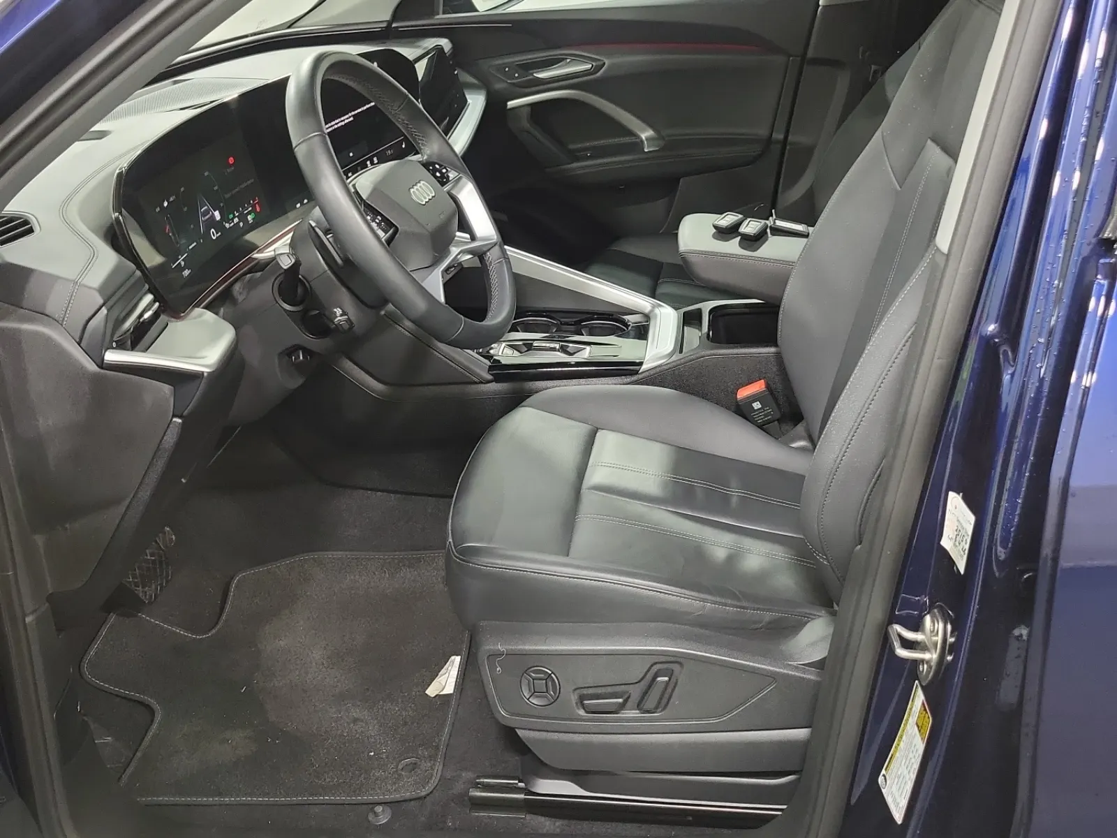 Front Interior Photo