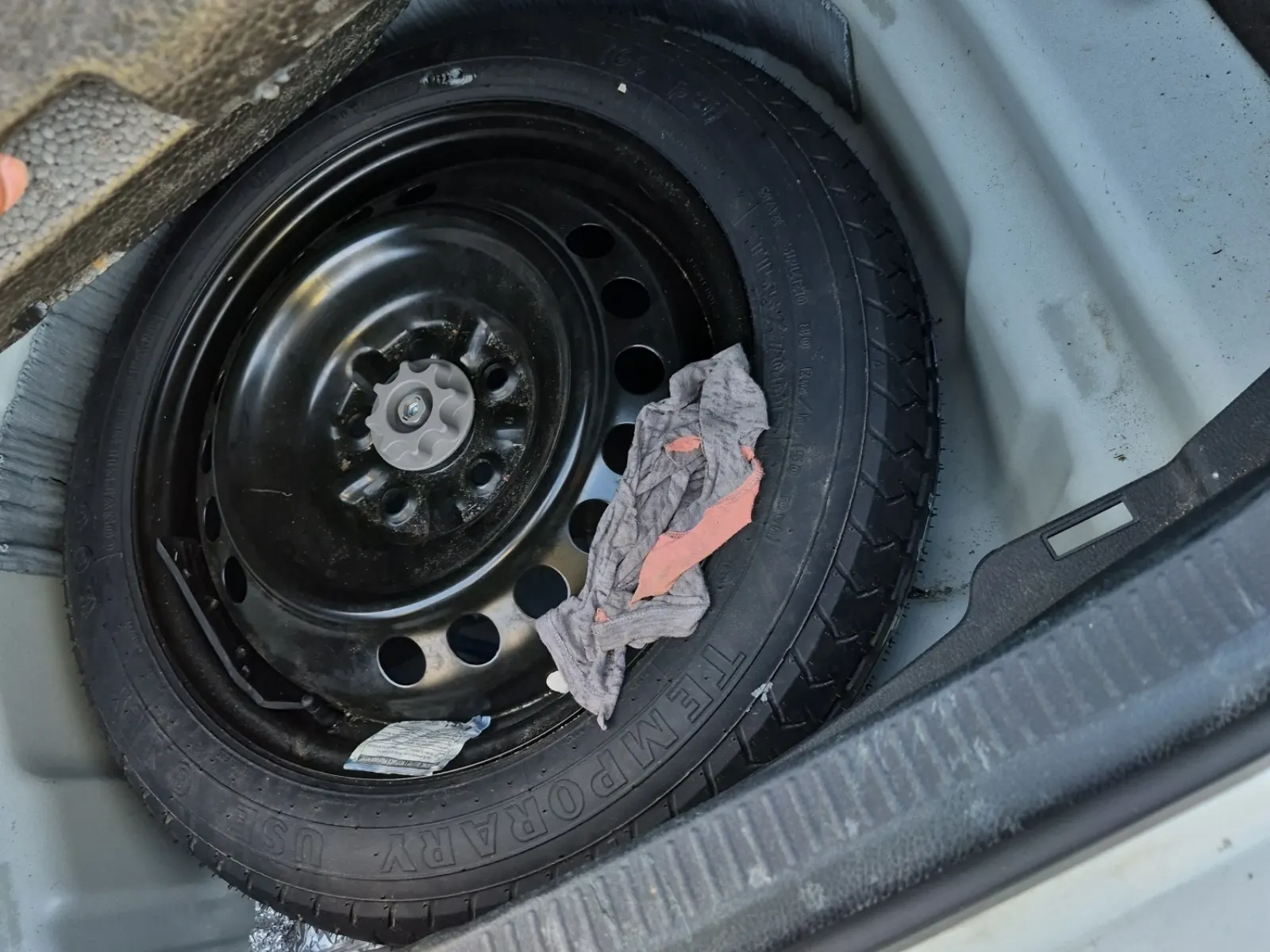 Spare Tire & Wheel Photo