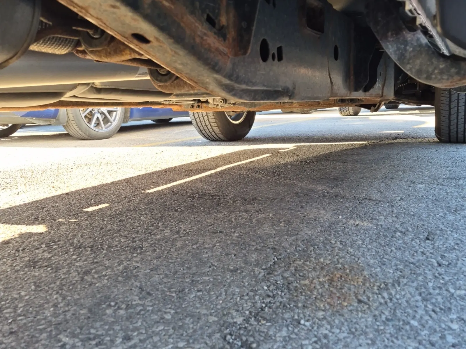 Undercarriage - Passenger Photo