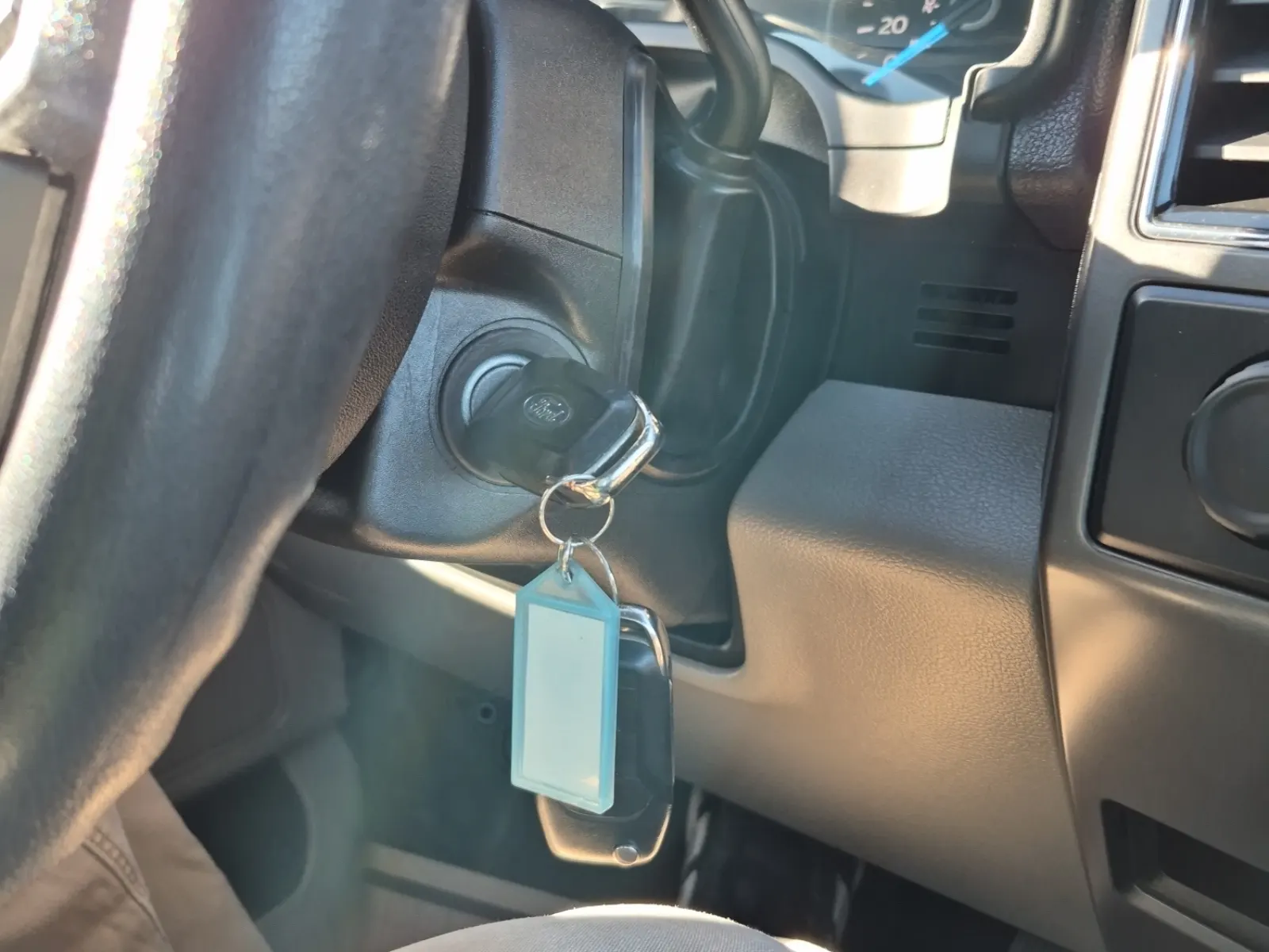 Keys/Fobs/Manual Photo
