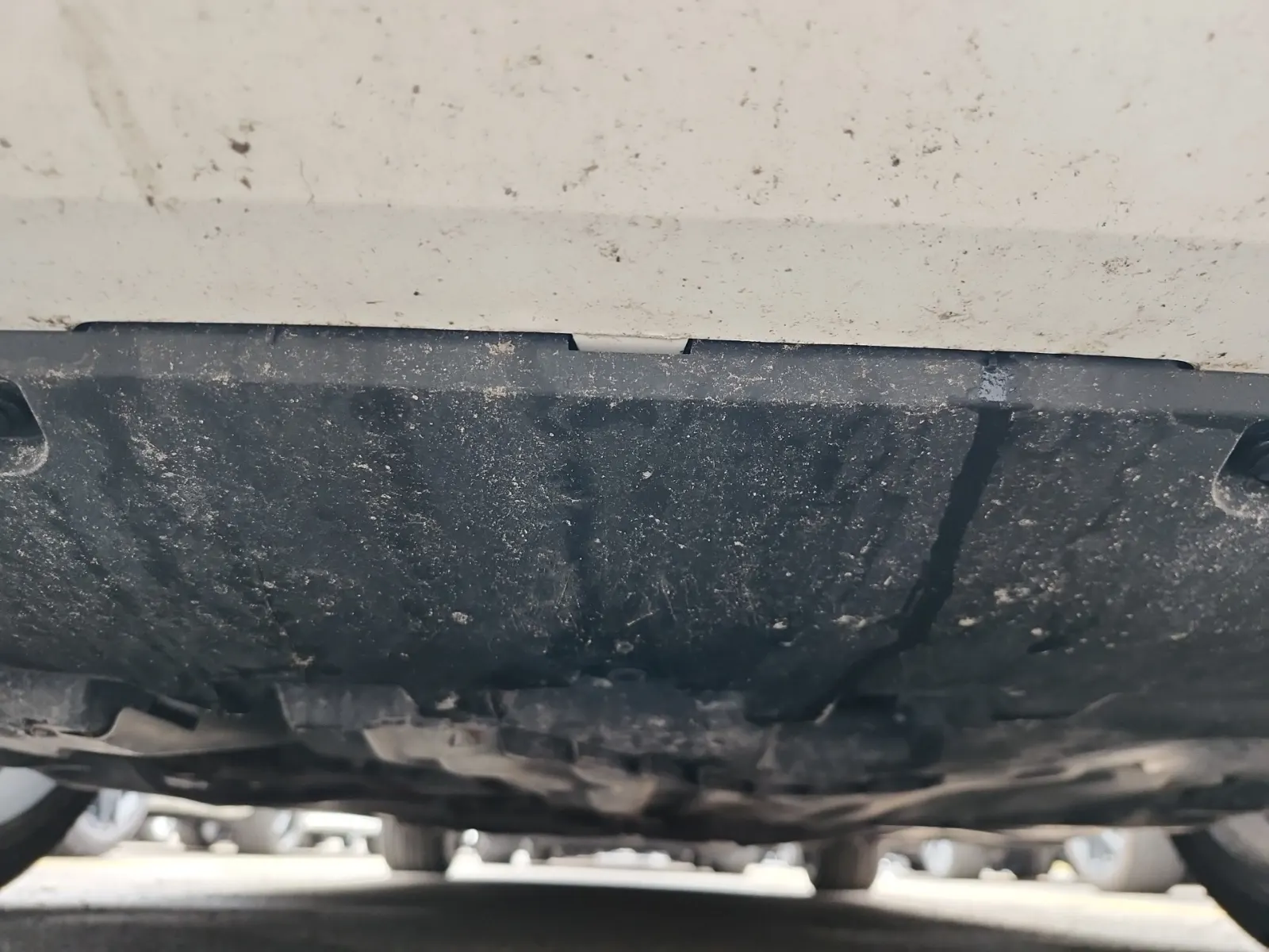 Undercarriage - Front Photo