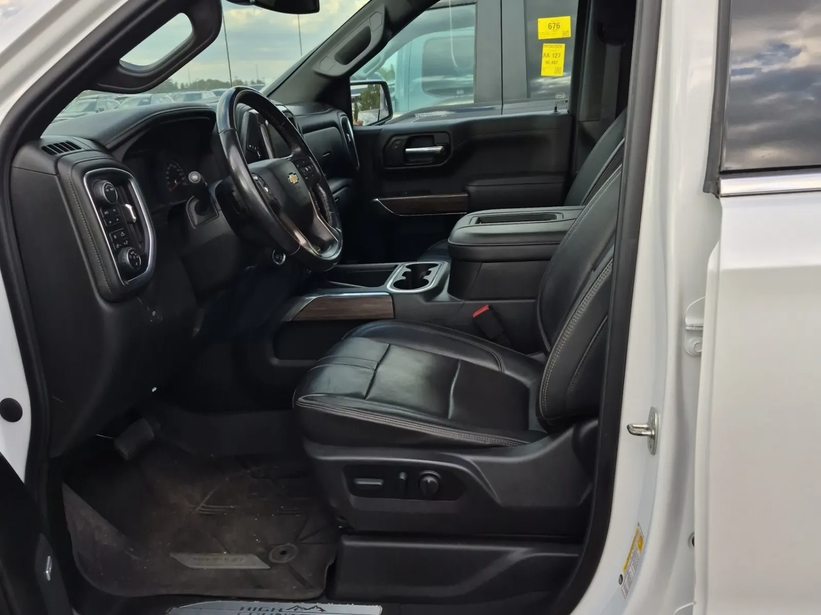 Front Interior Photo