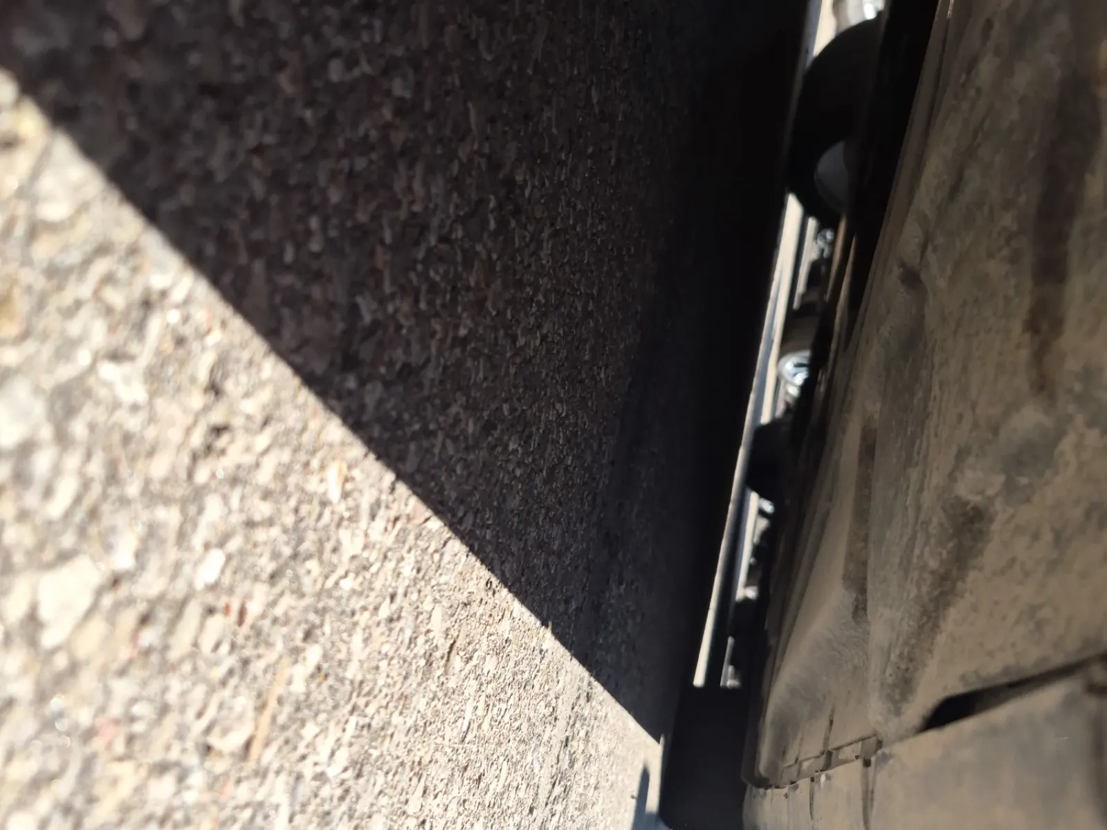 Undercarriage - Driver Photo