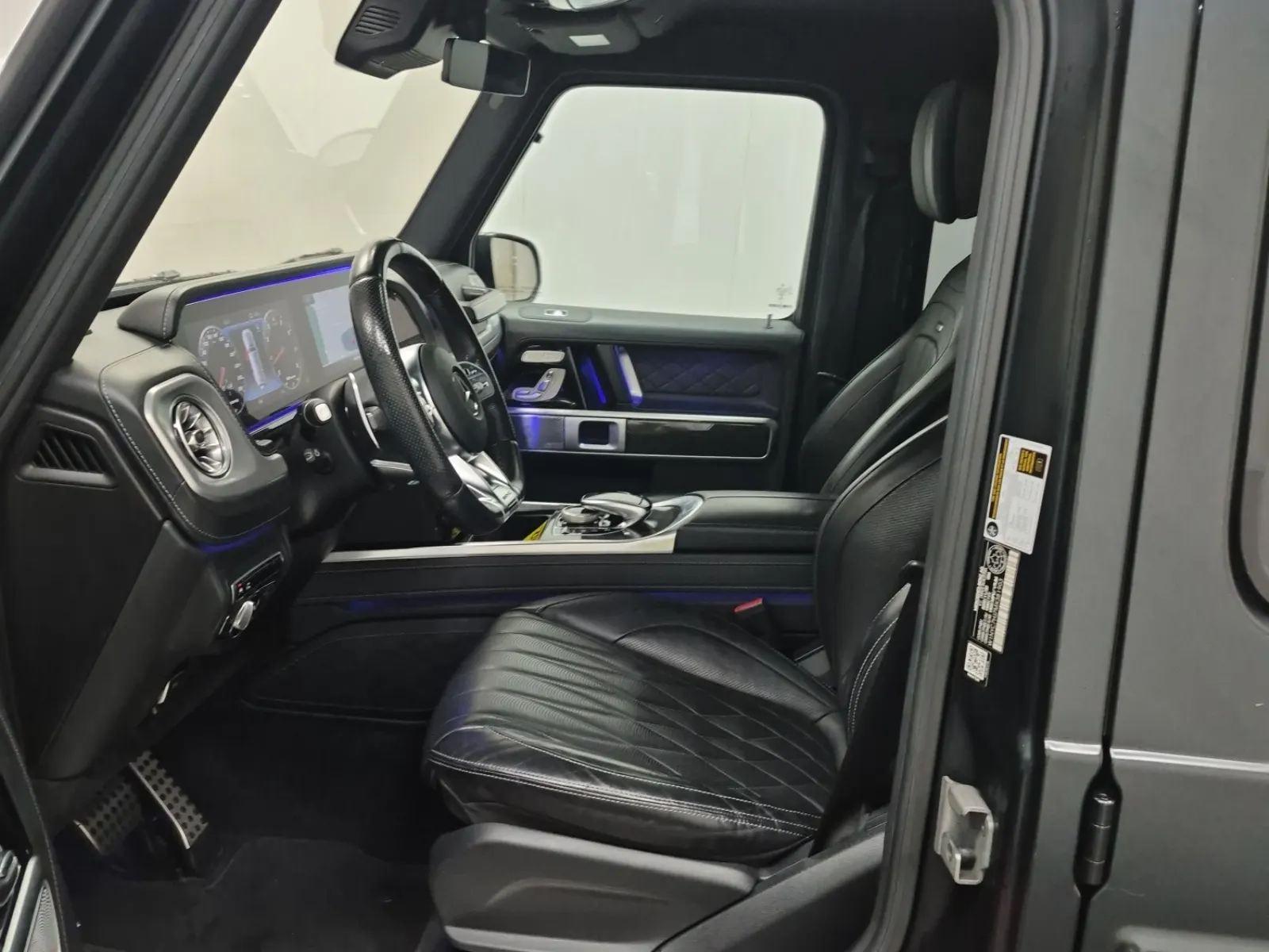 Front Interior Photo