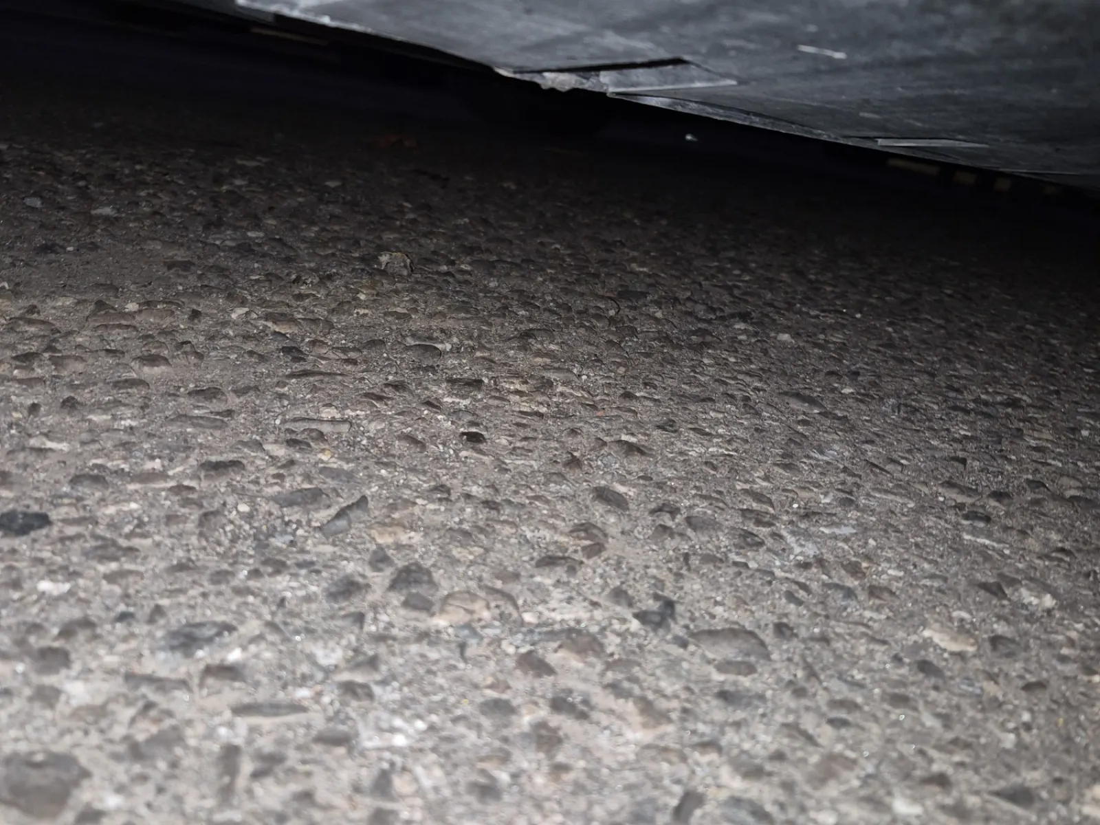 Undercarriage - Passenger Photo