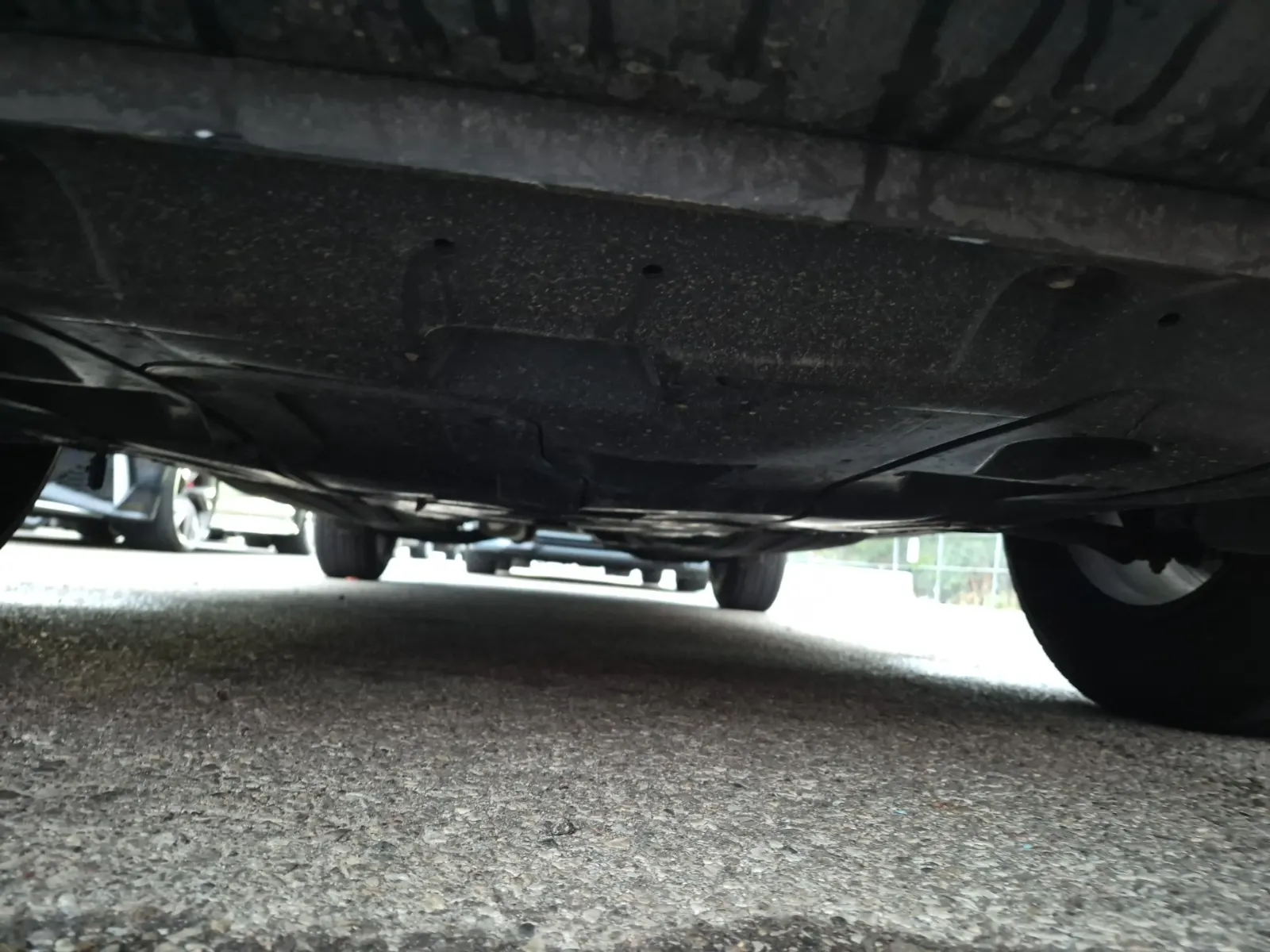 Undercarriage - Front Photo