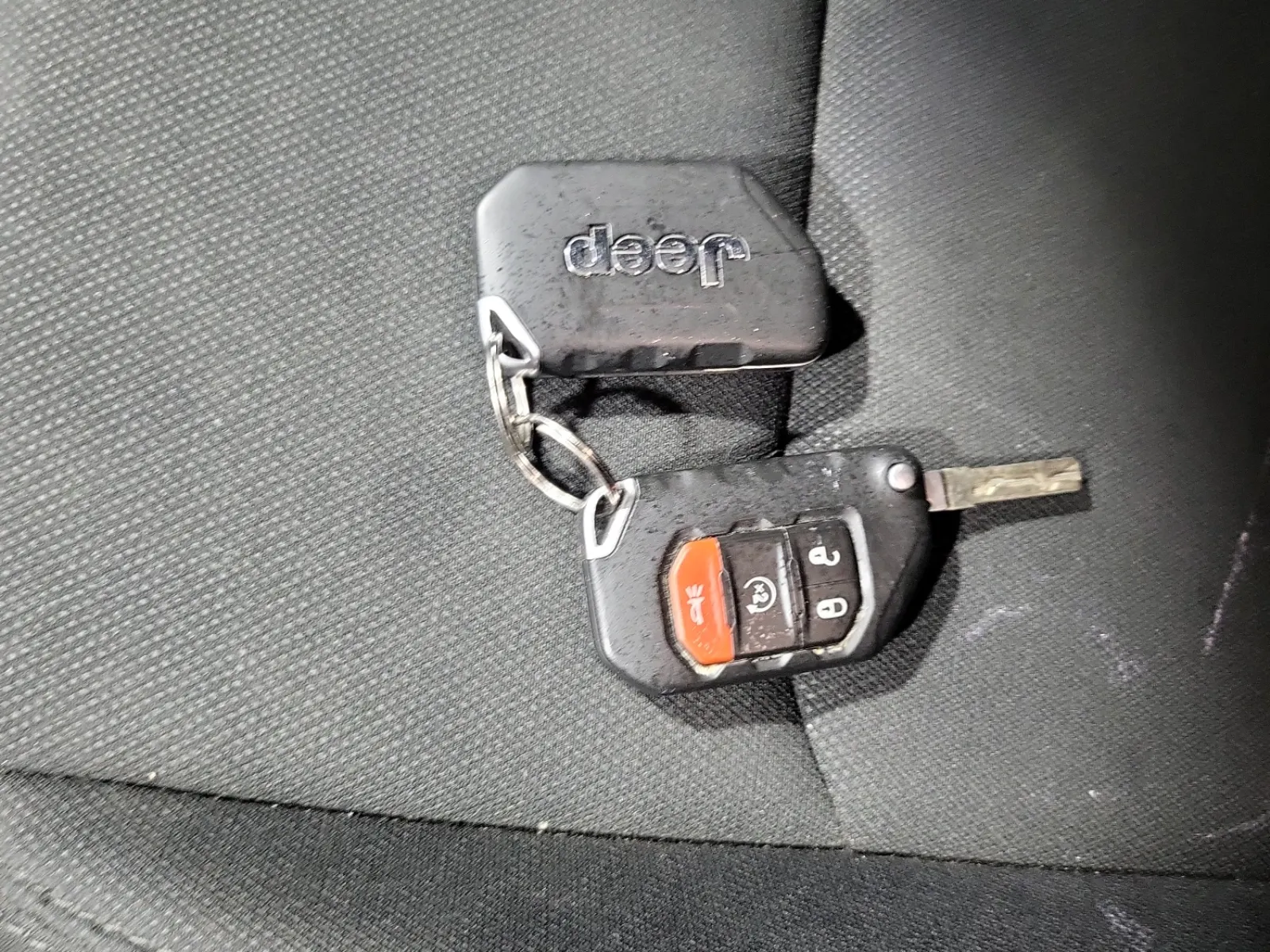 Keys/Fobs/Manual Photo