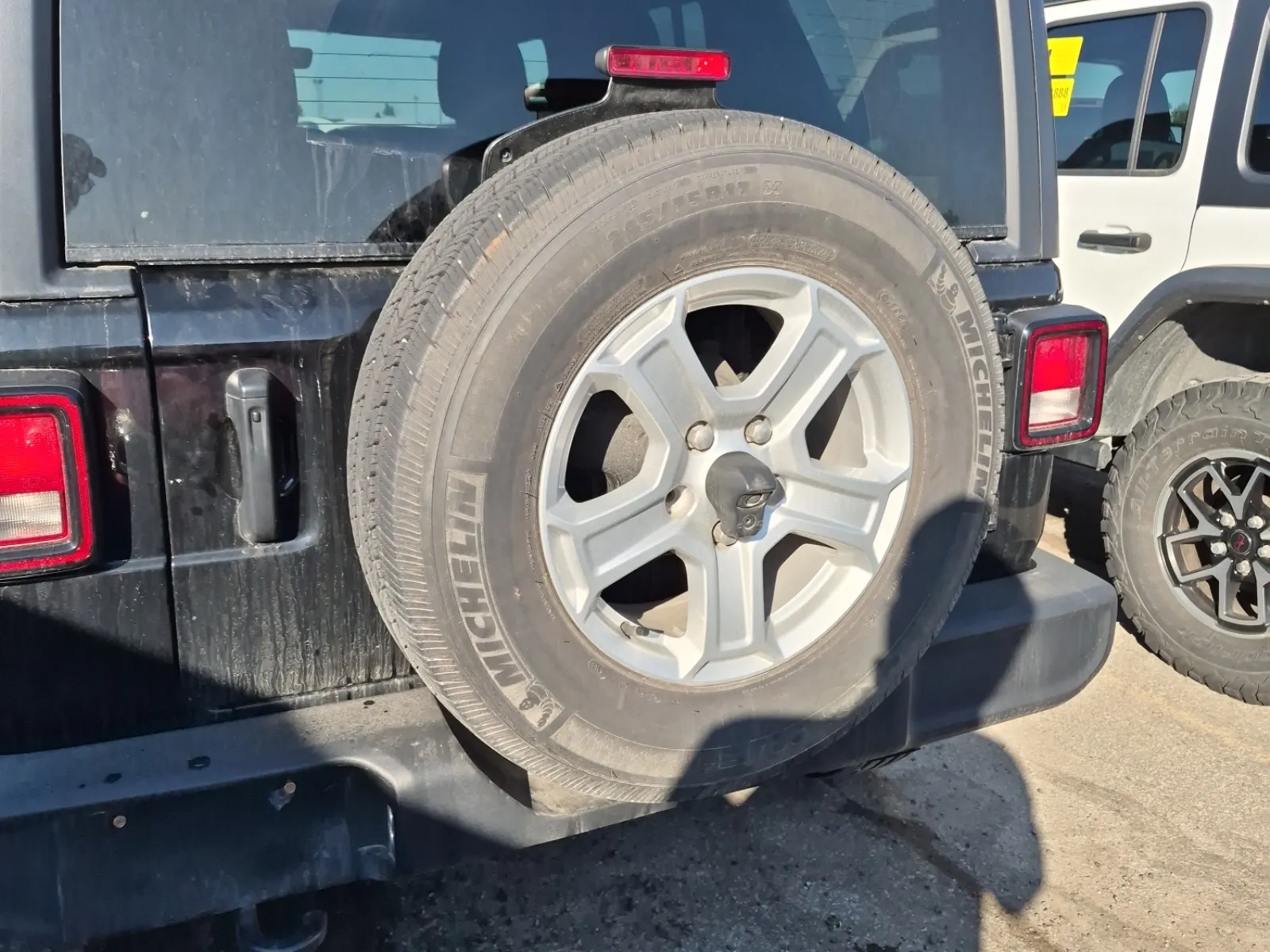 Spare Tire & Wheel Photo