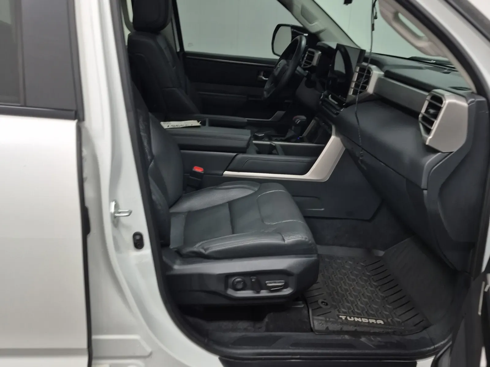 Right Side Interior Photo