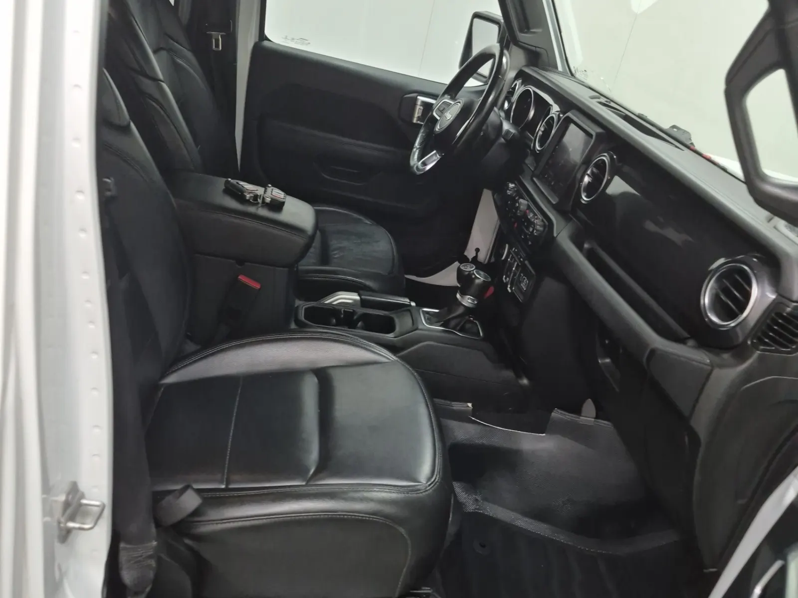 Right Side Interior Photo