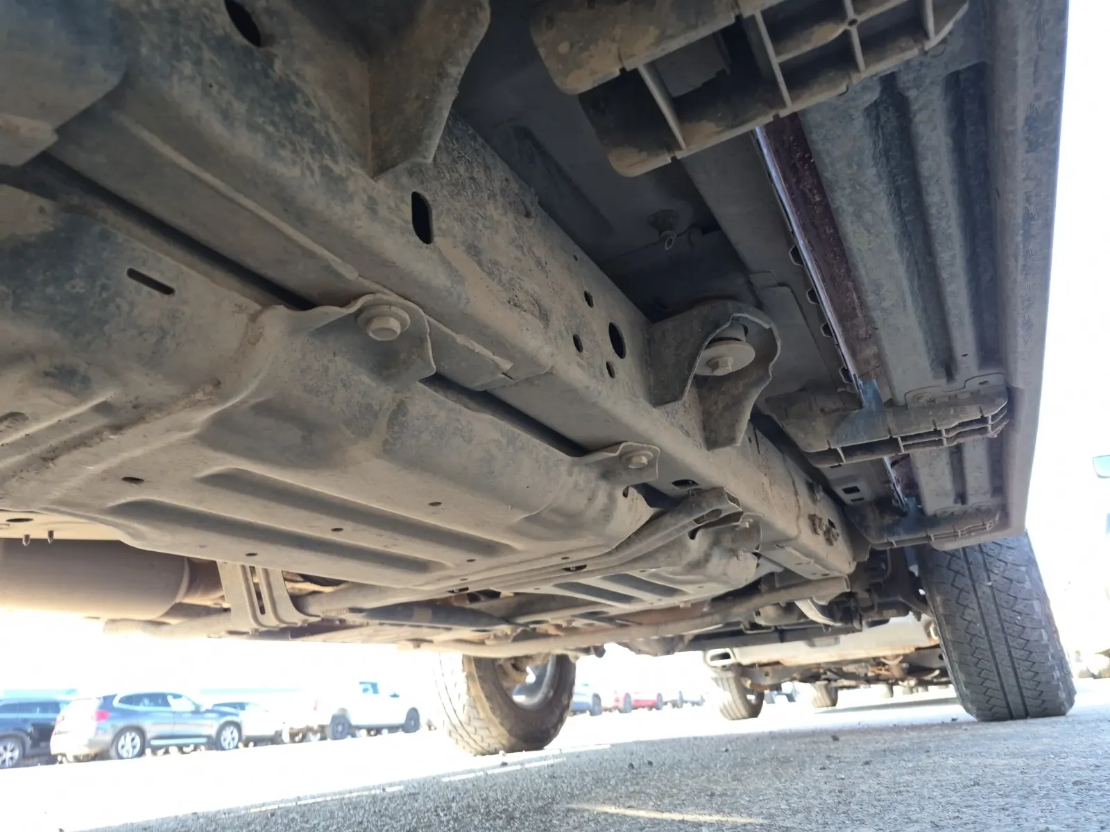 Undercarriage - Passenger Photo