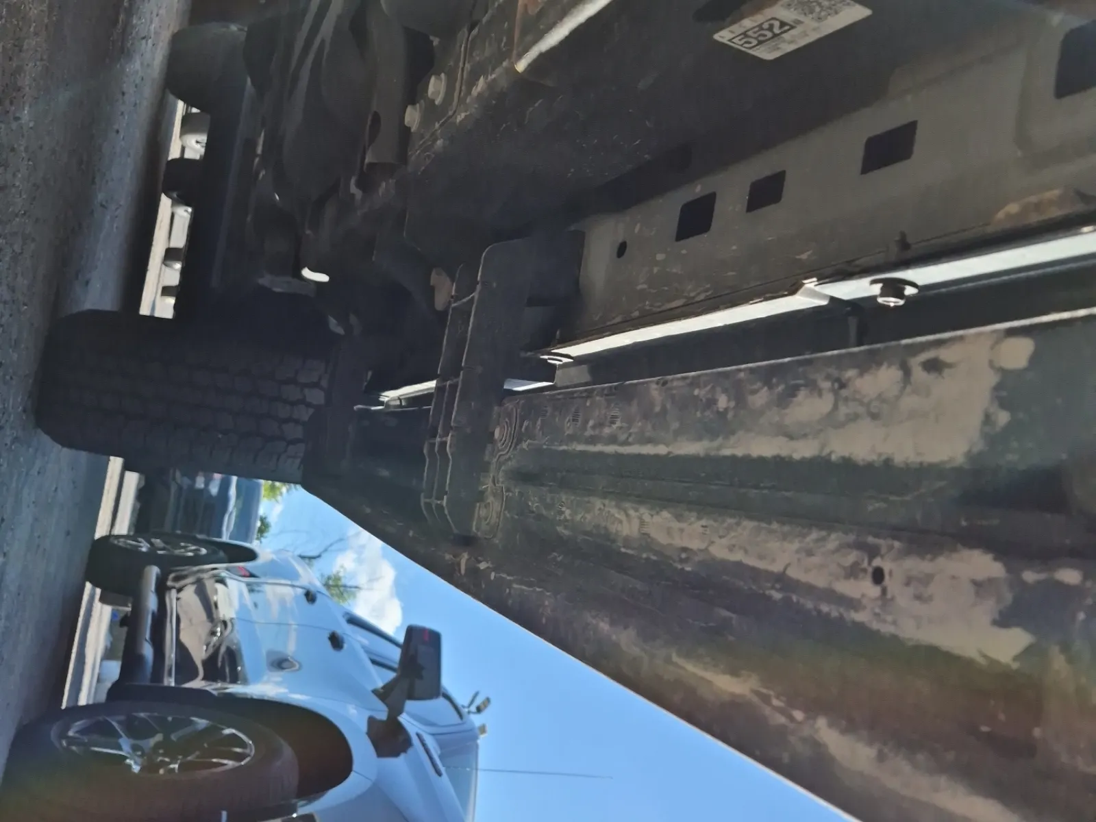 Undercarriage - Driver Photo