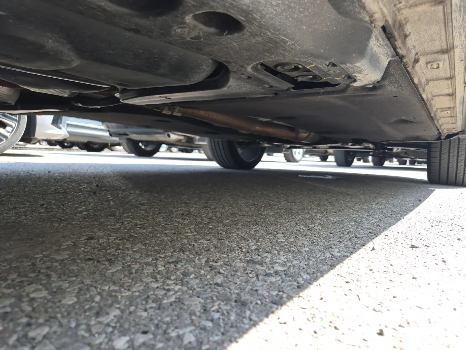 Undercarriage - Passenger Photo